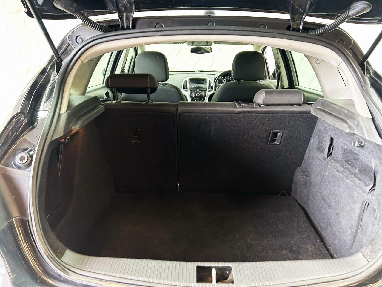 Vauxhall Astra view 20
