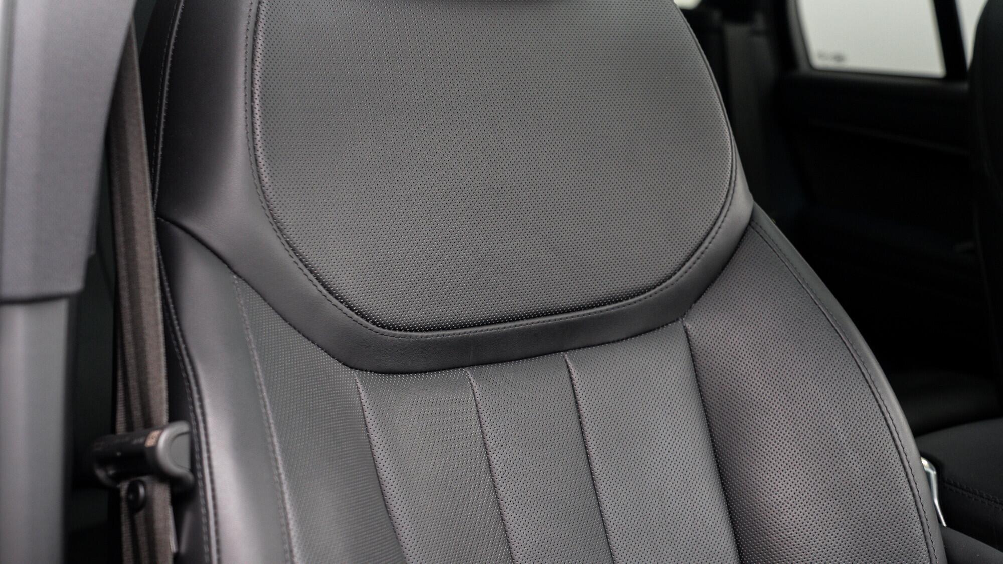 Land Rover Range Rover view 34