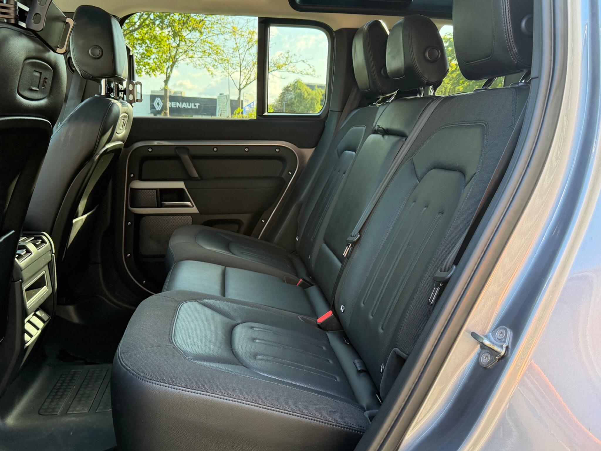 Land Rover Defender view 14