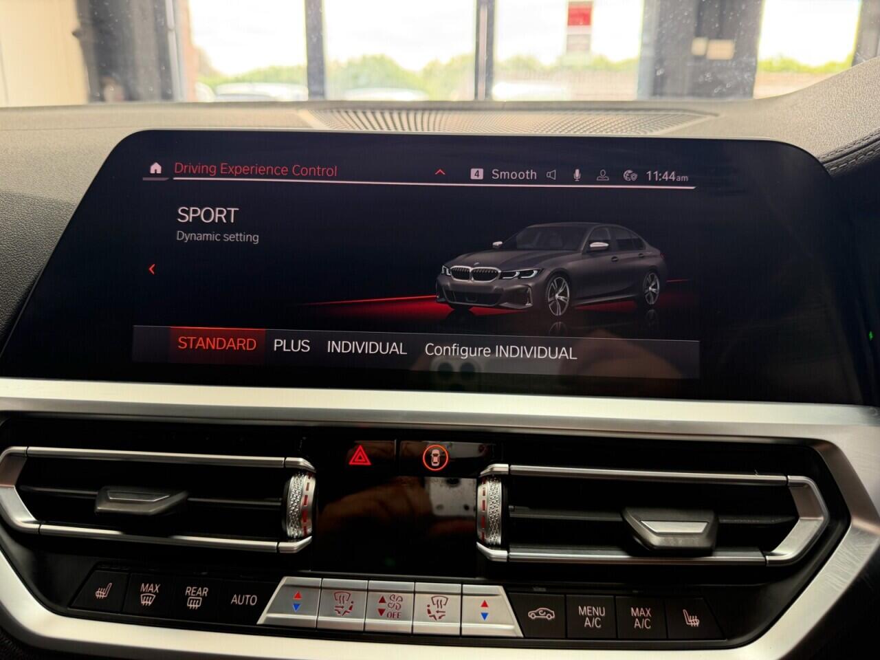 BMW 3 Series view 31