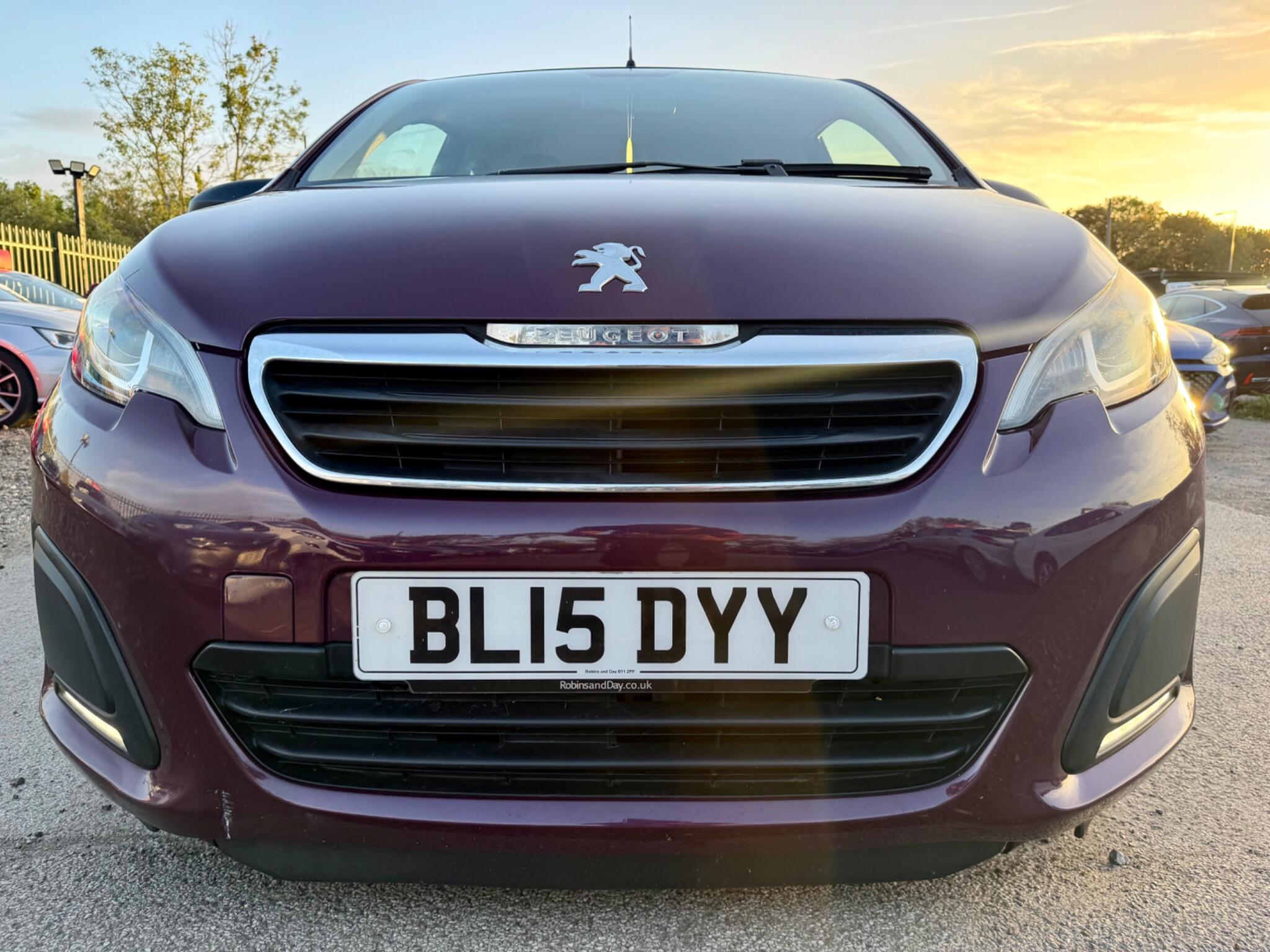 Peugeot 108 view 8