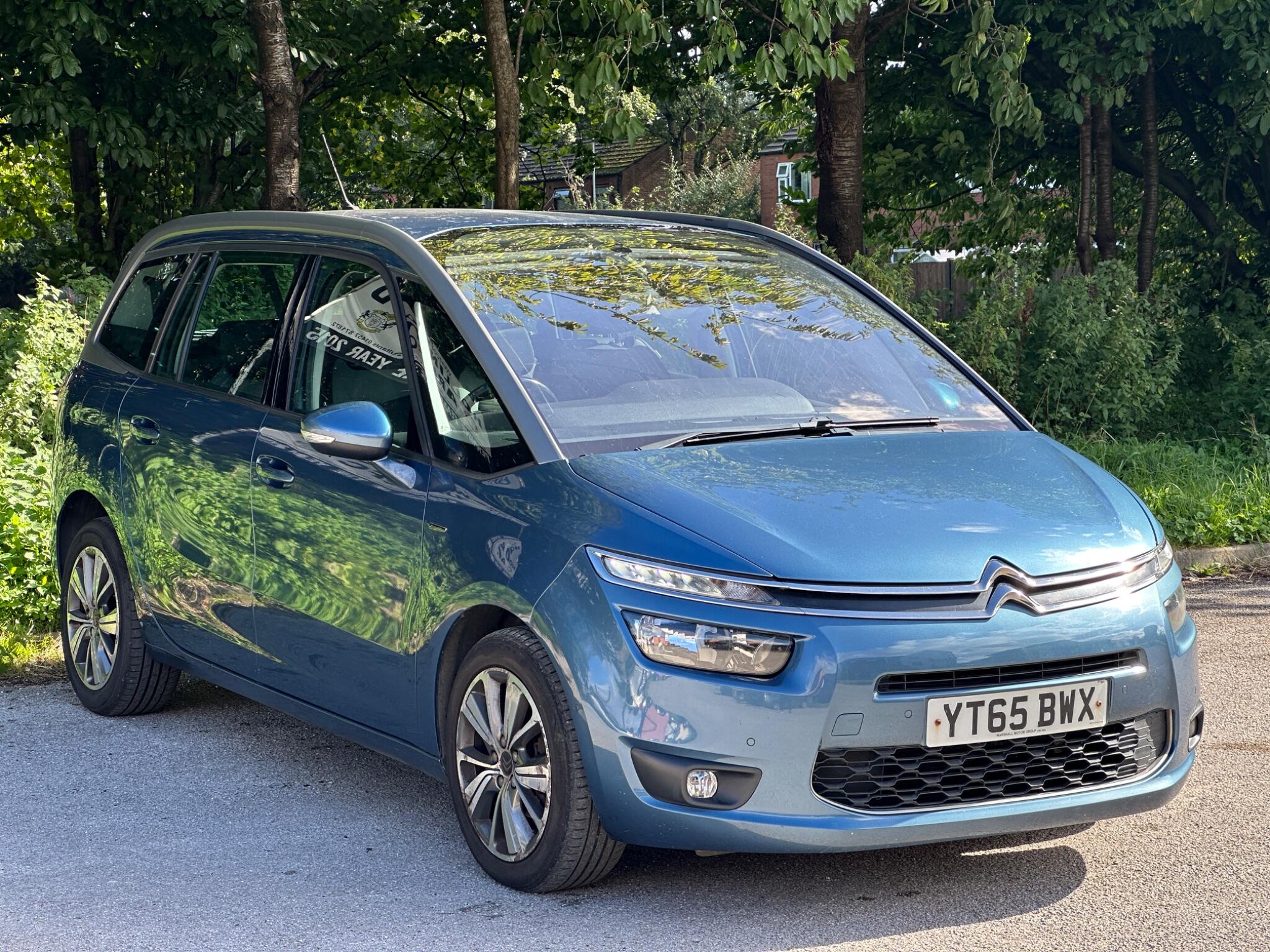Citroen Grand C4 Picasso view 2