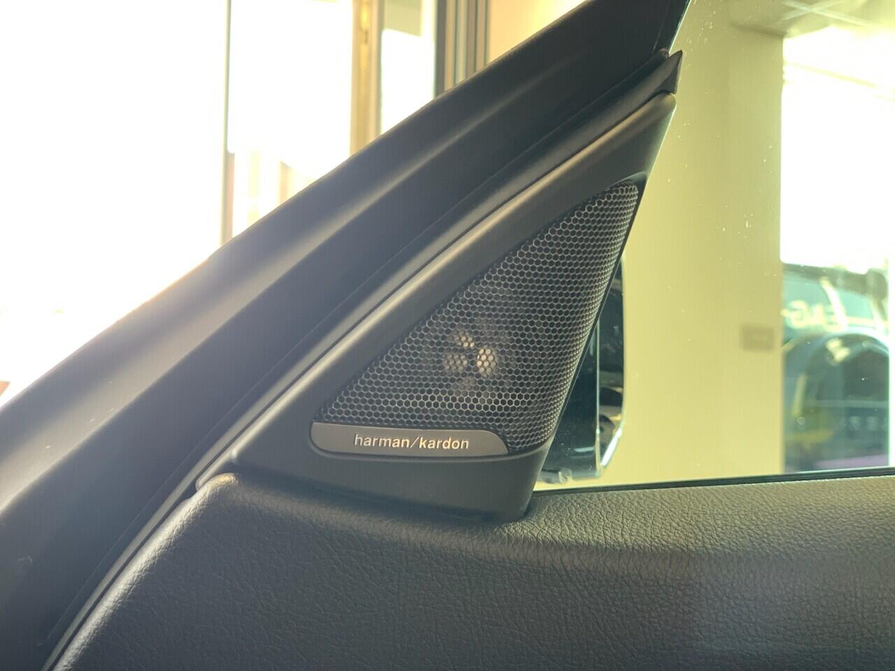BMW M4 view 35
