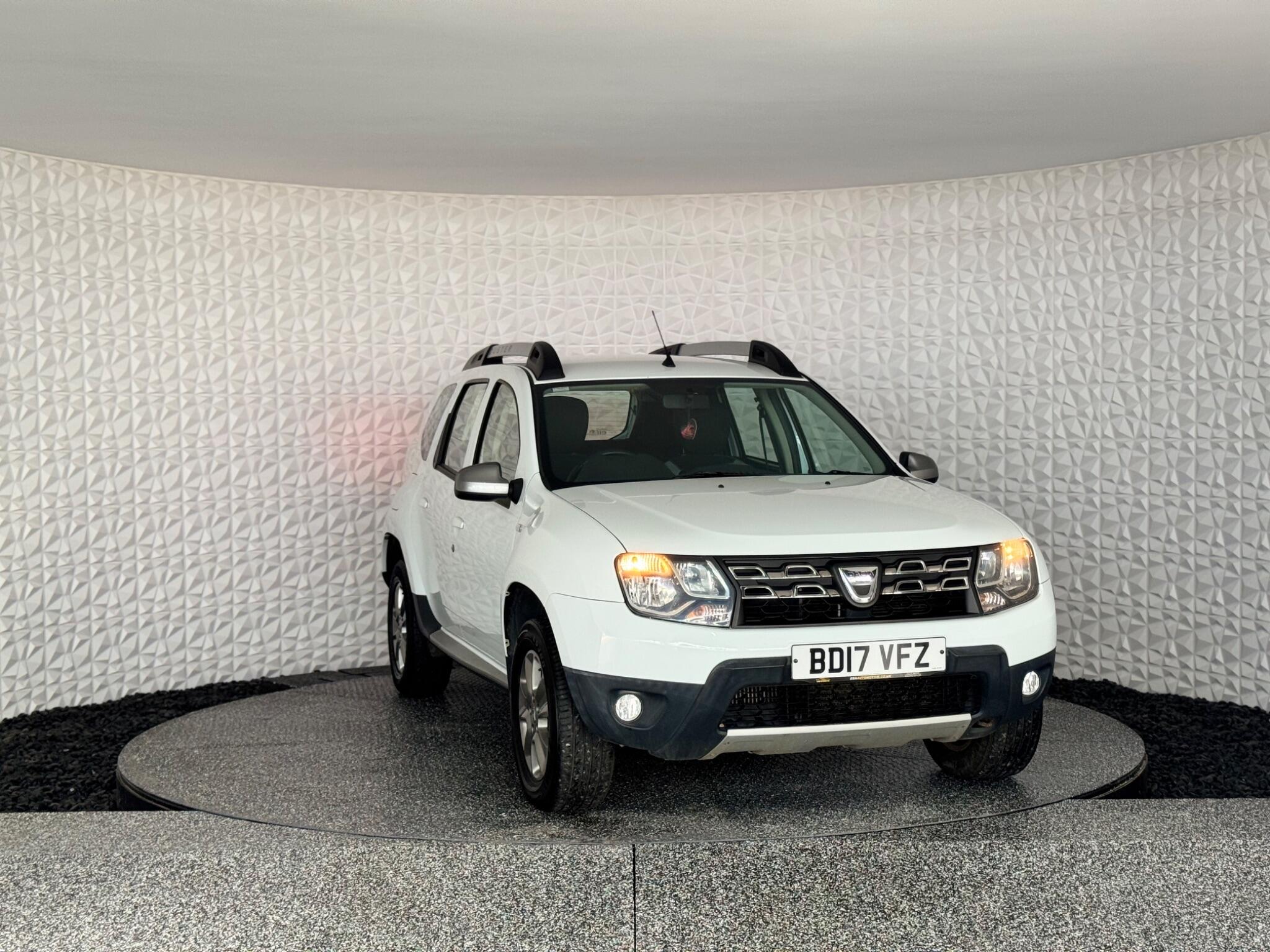 Dacia Duster view 5