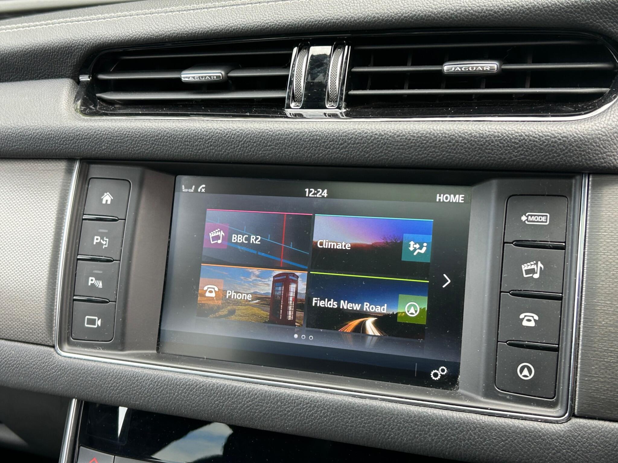Jaguar XF view 46