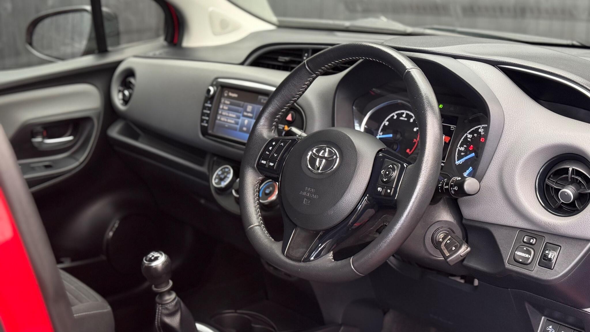 Toyota Yaris view 16
