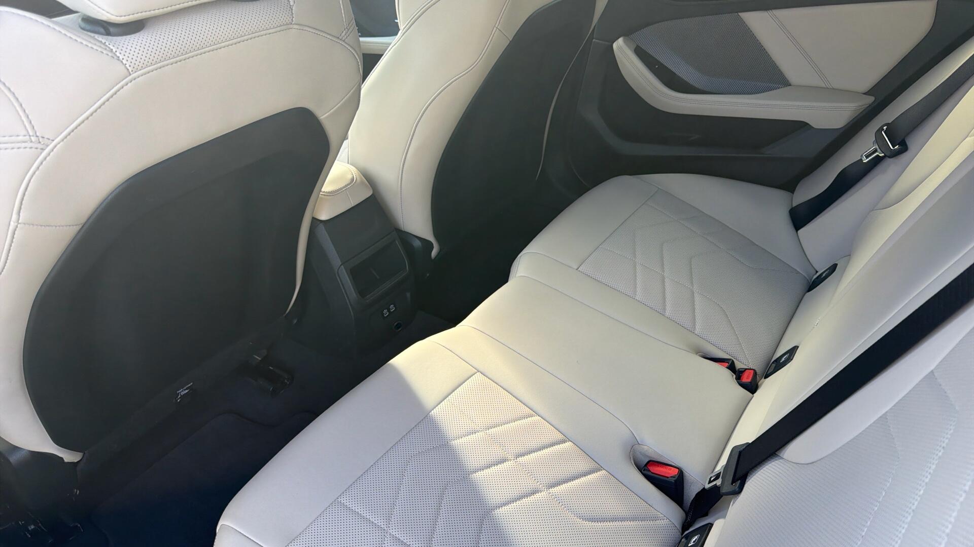 BMW 1 Series view 56