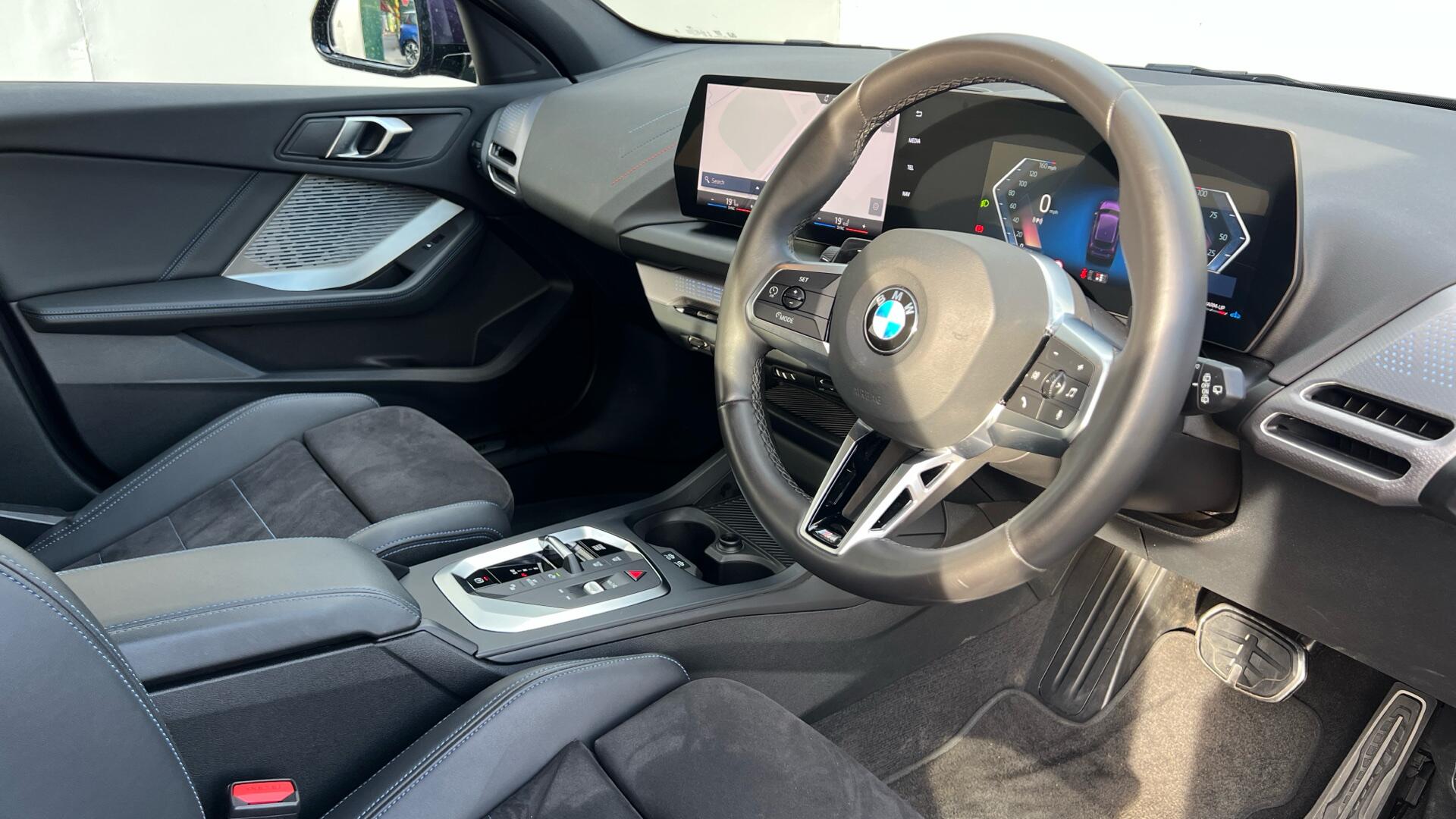BMW 1 Series view 7