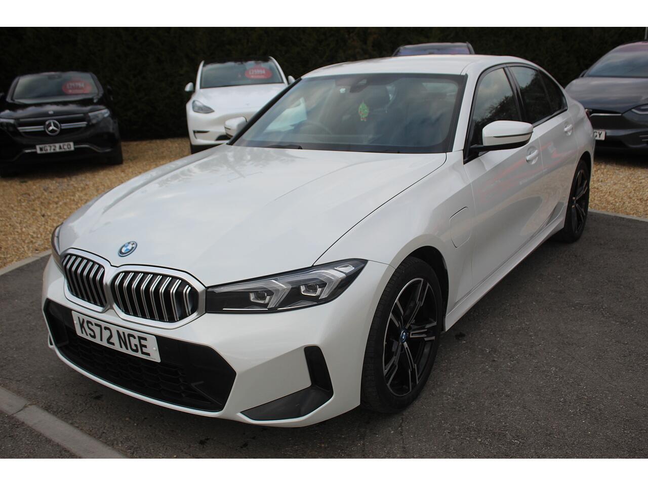 BMW 3 Series view 5