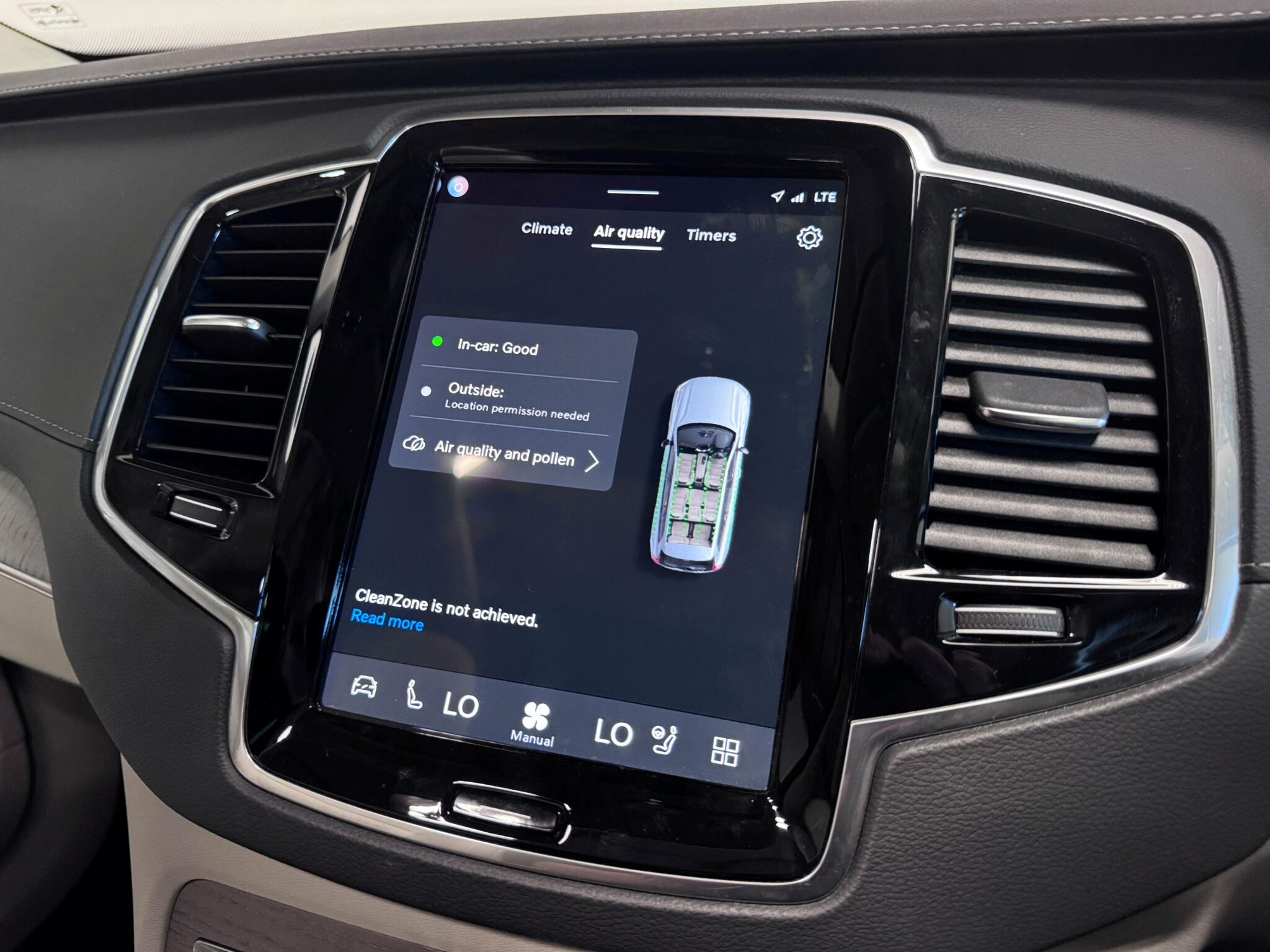 Volvo XC90 view 59