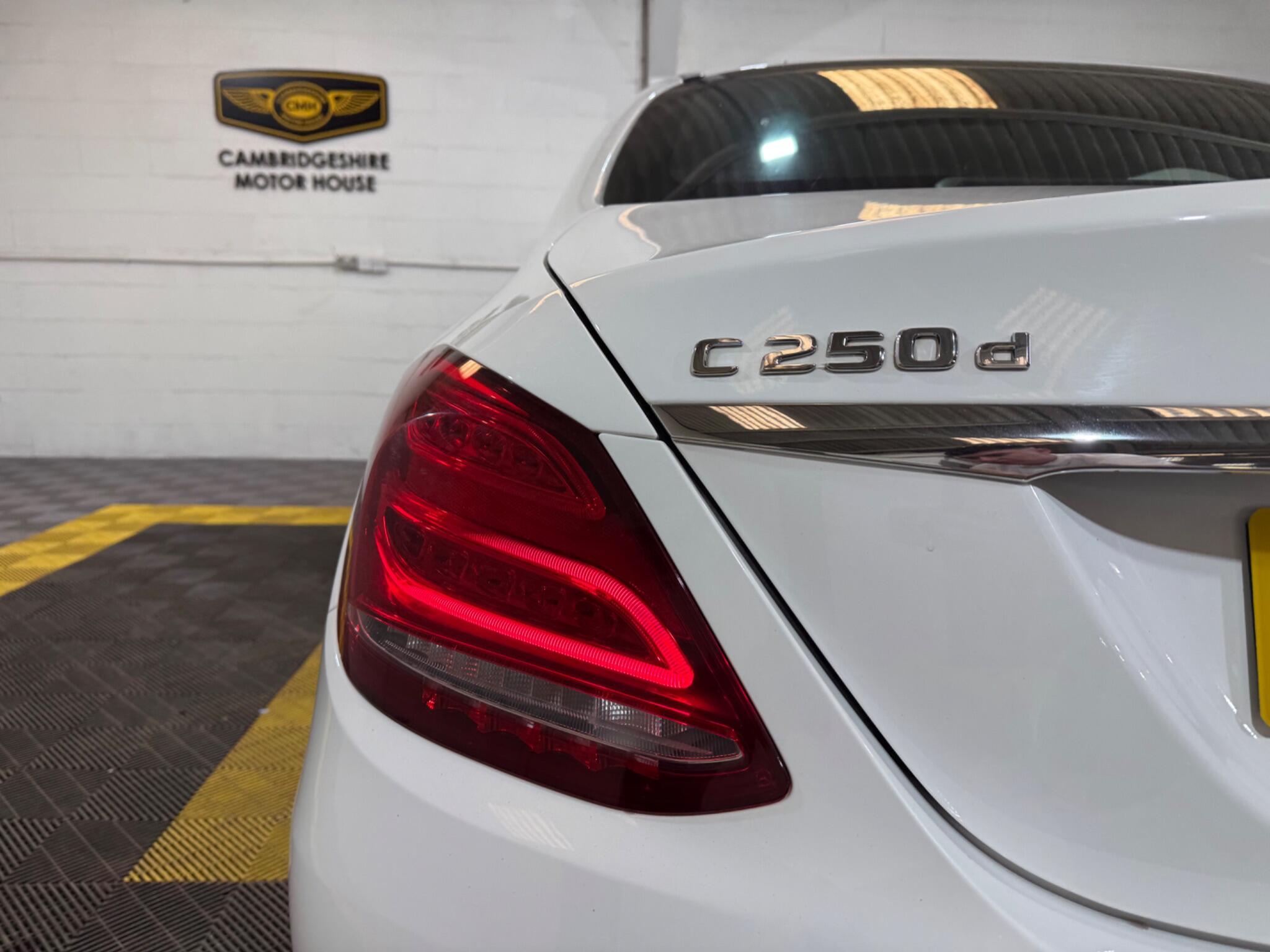 Mercedes-Benz C-Class view 56