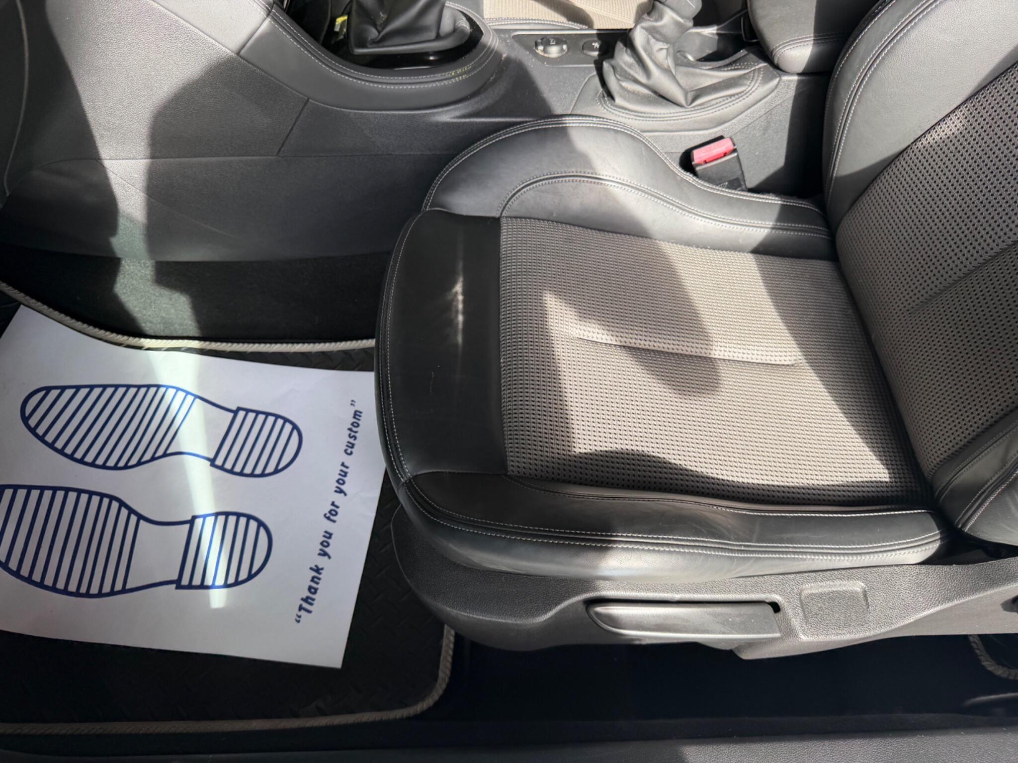 Peugeot RCZ view 50
