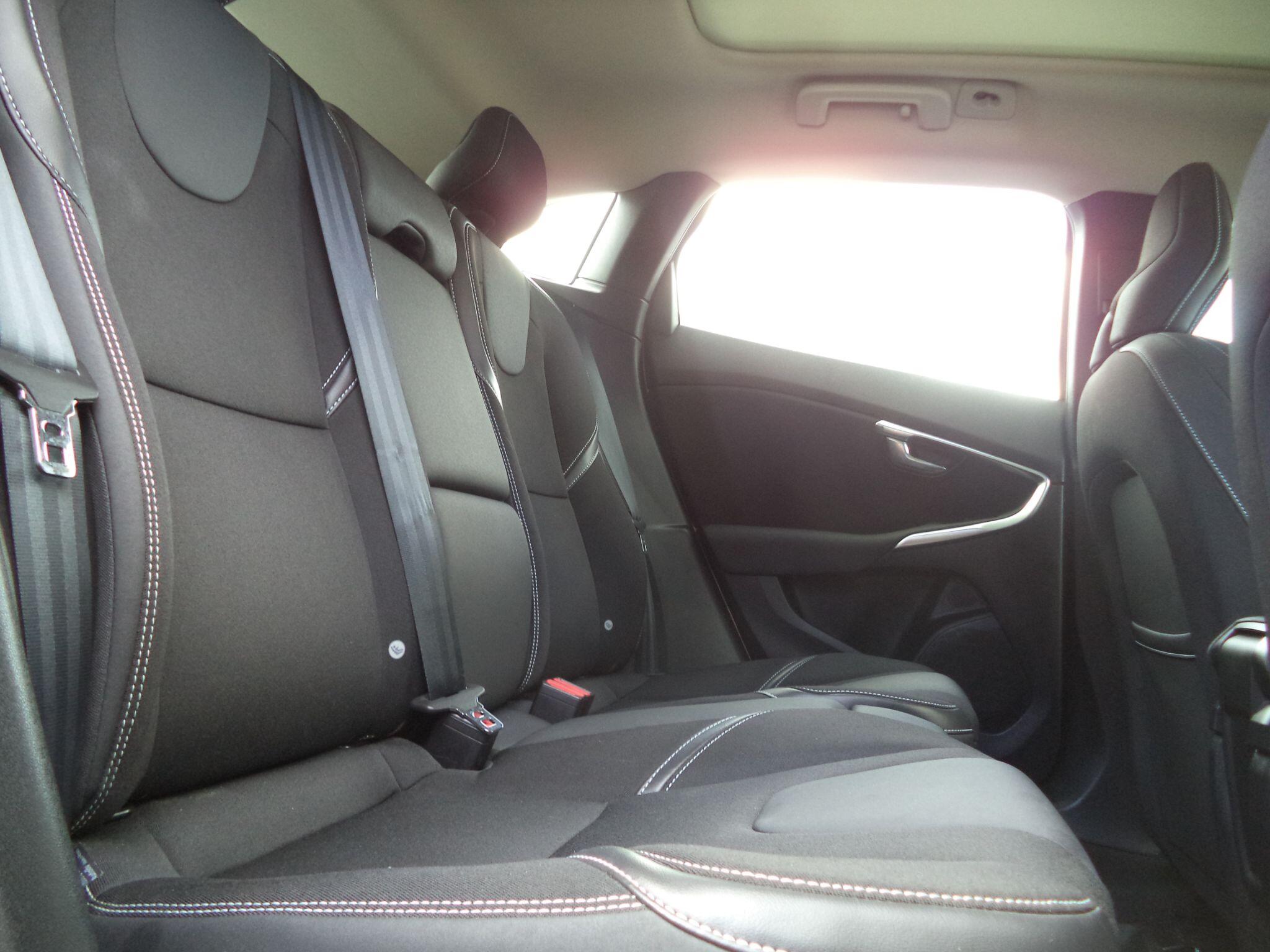 Volvo V40 view 36