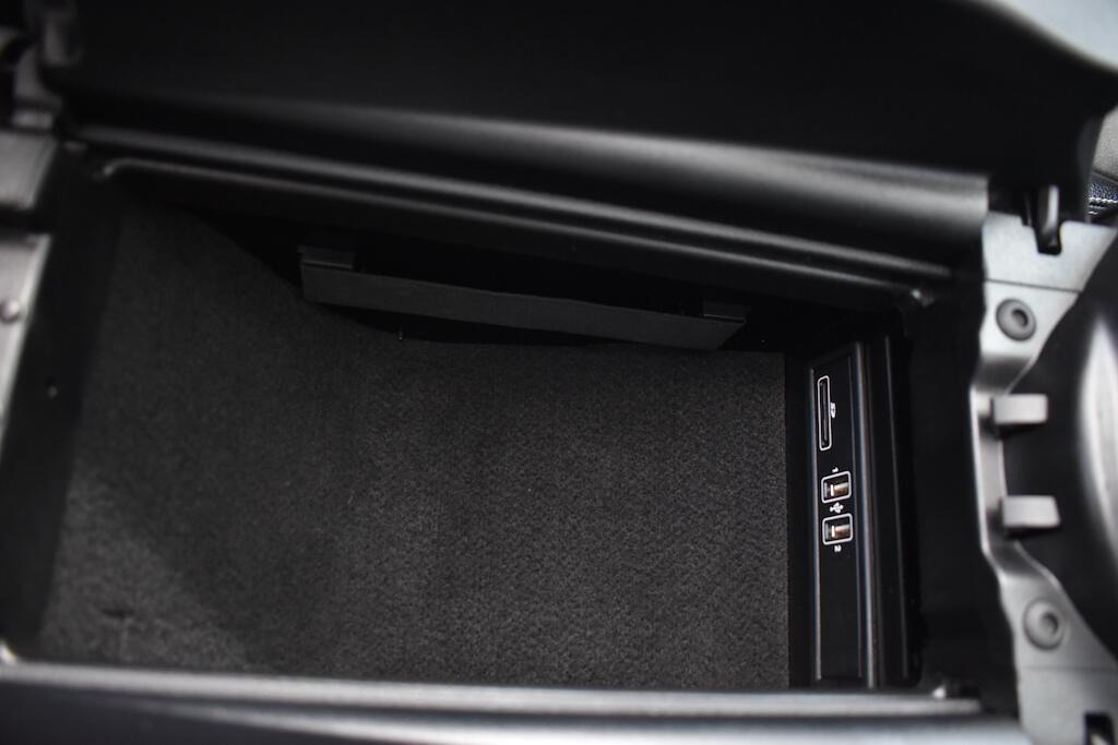 Mercedes-Benz E Class view 64