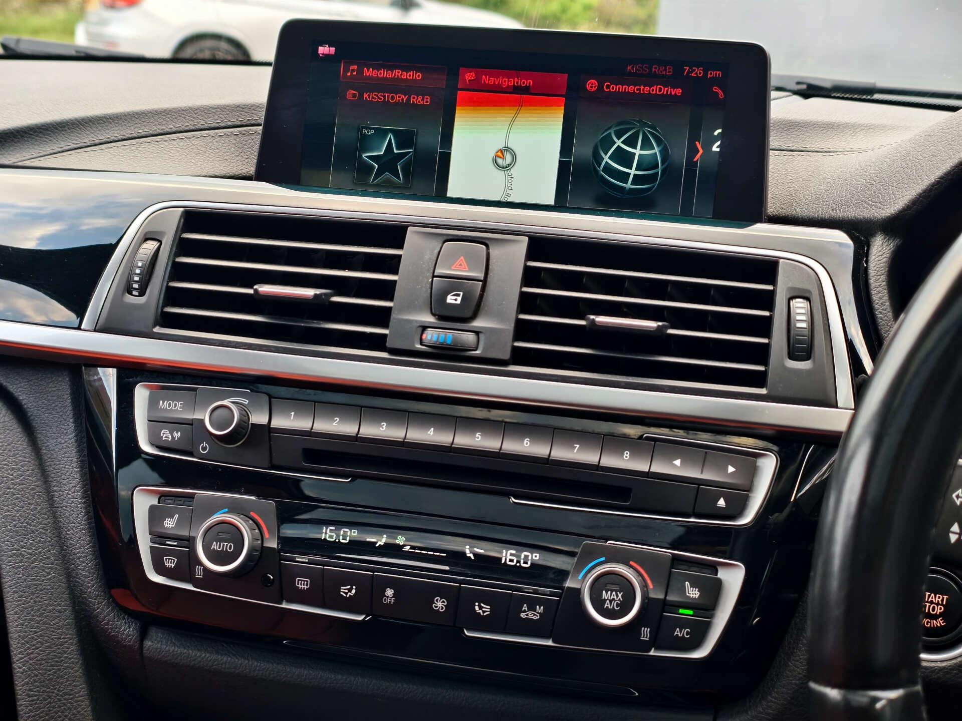 BMW 3 Series view 36