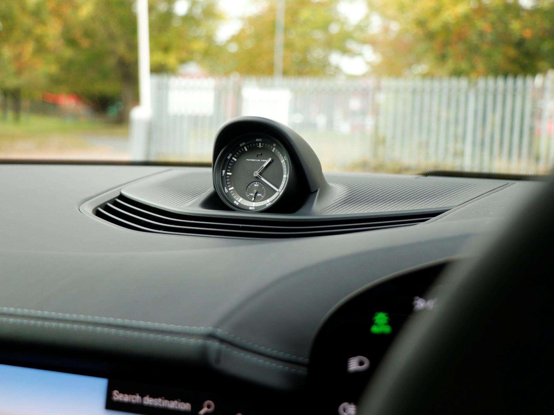 Porsche Taycan view 14