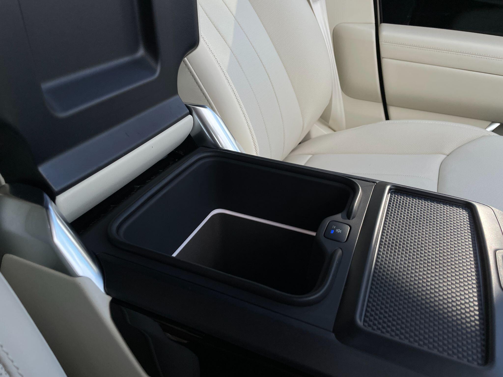 Land Rover Range Rover view 33