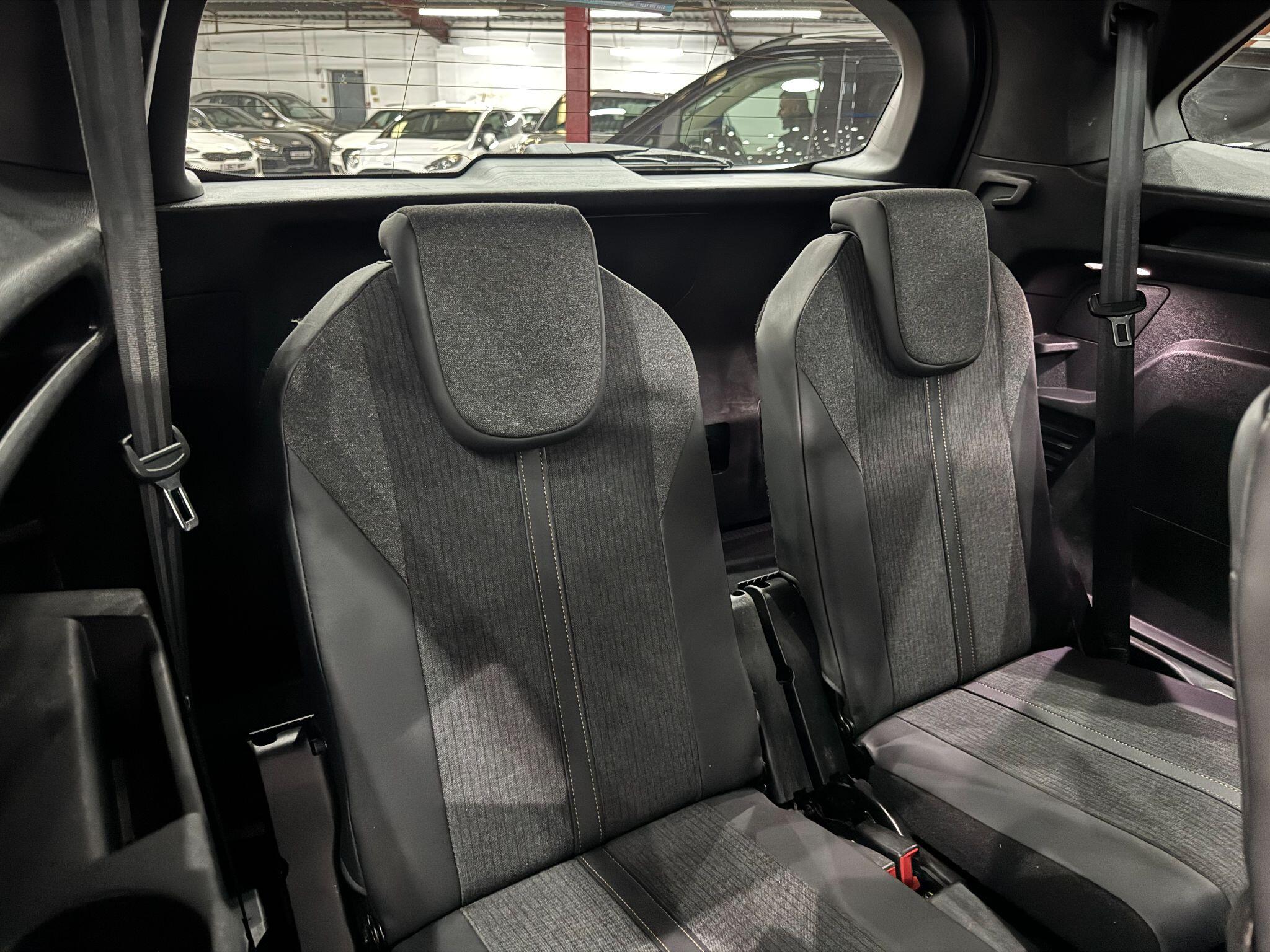 Peugeot 5008 view 46