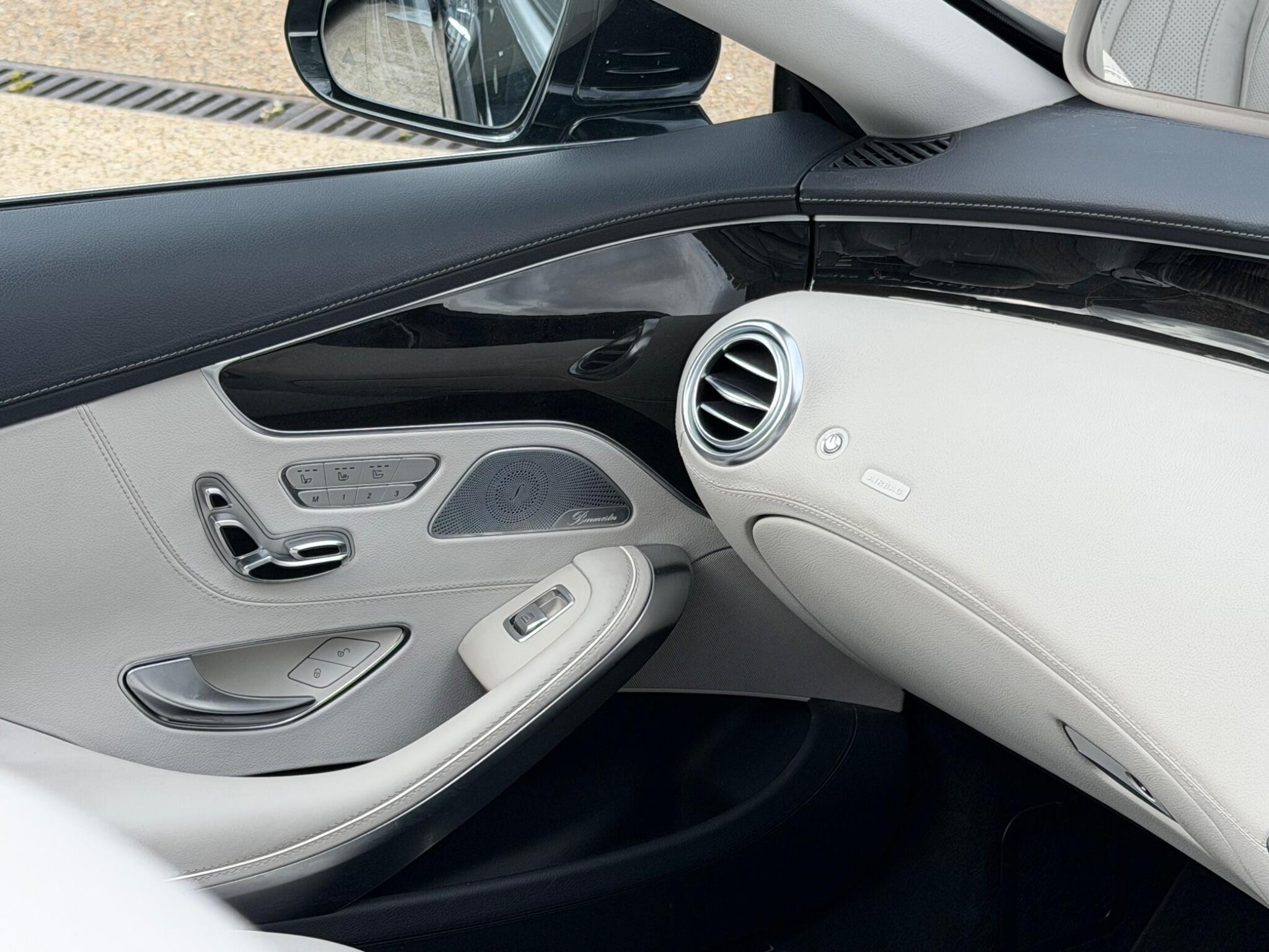 Mercedes-Benz S Class view 19