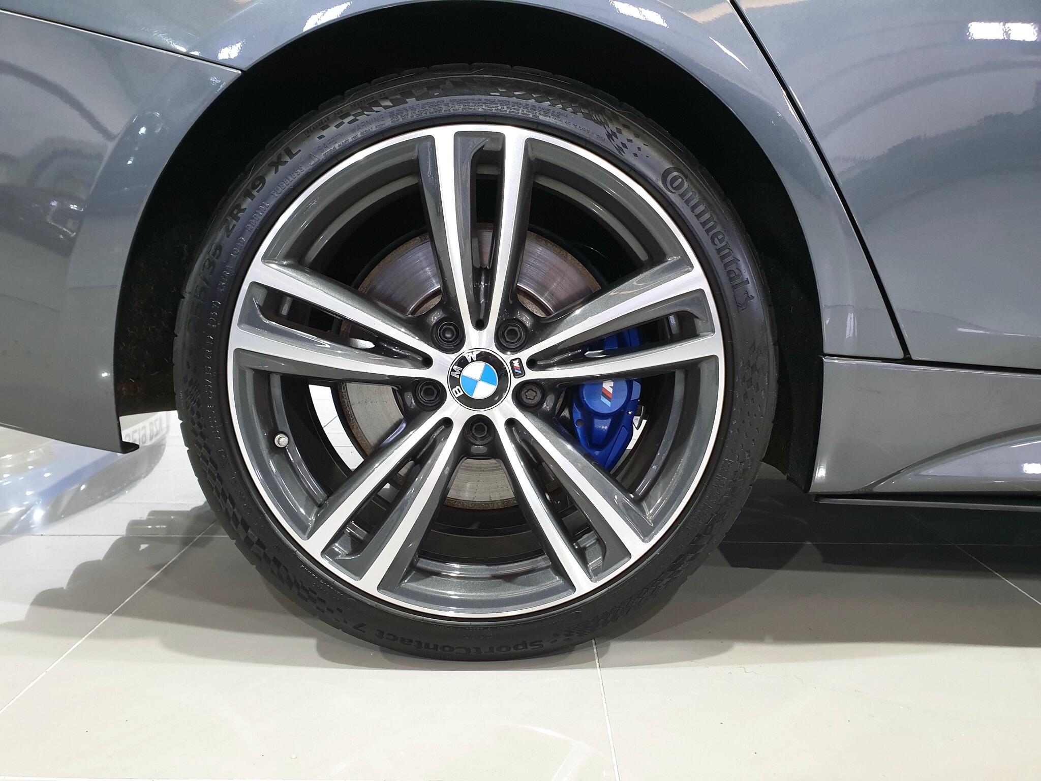 BMW 3 Series view 43