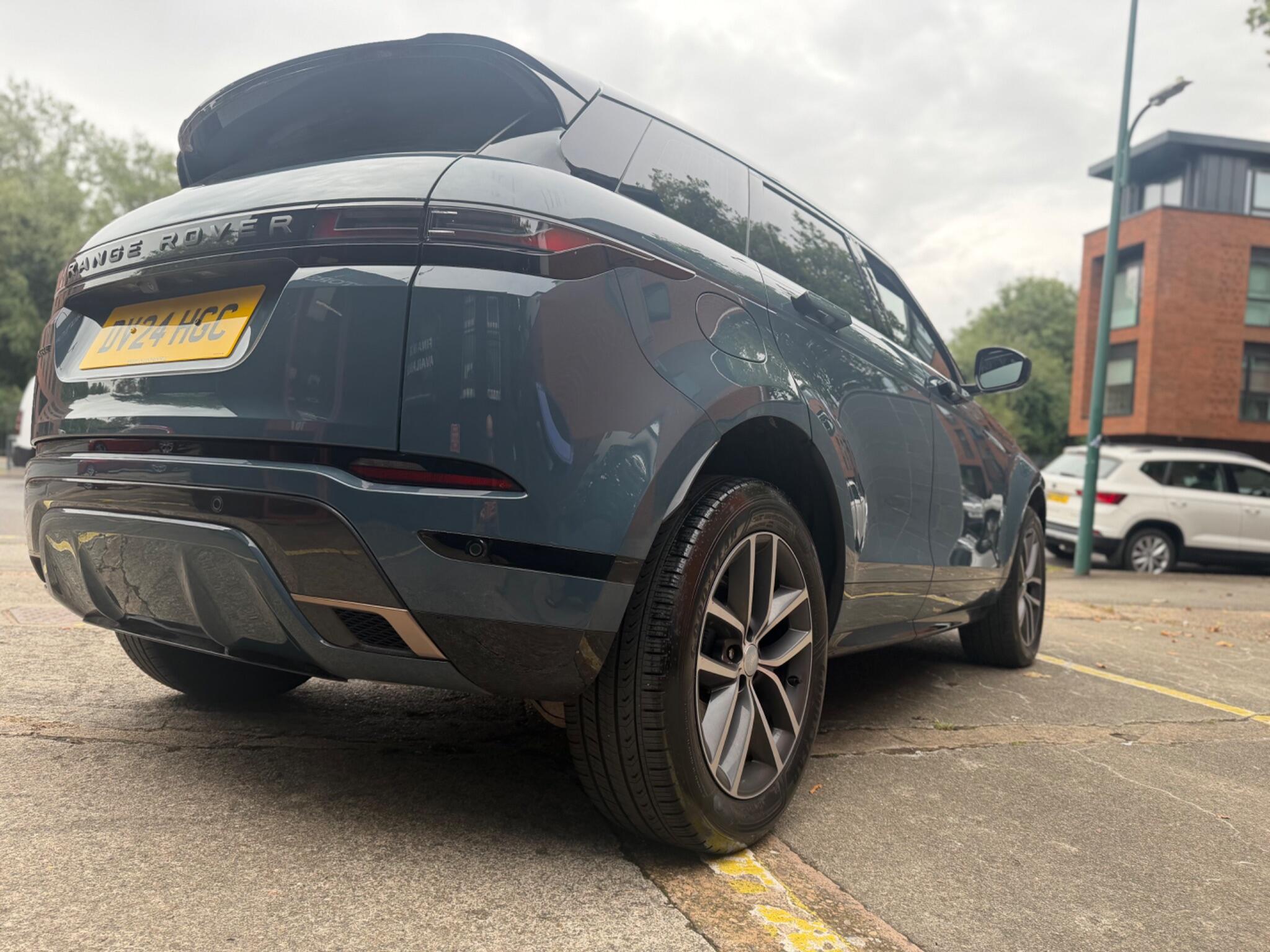 Land Rover Range Rover Evoque view 19