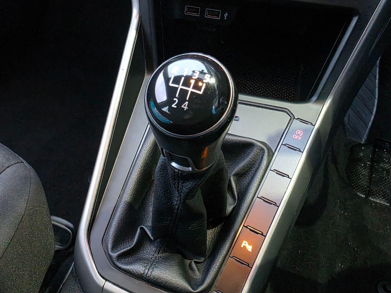 Volkswagen Polo view 52