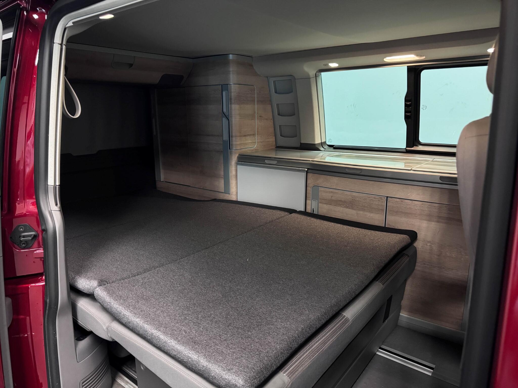 Volkswagen California view 41