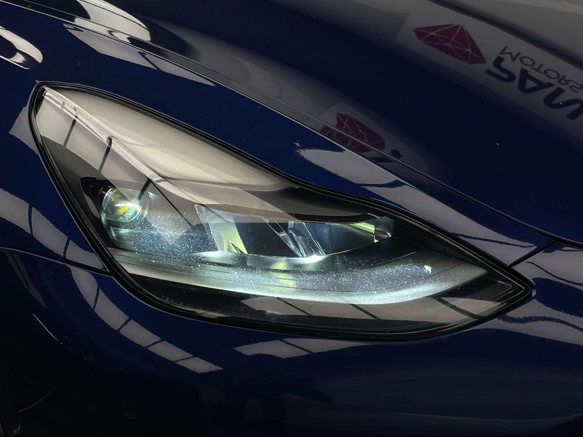 Tesla Model 3 view 6