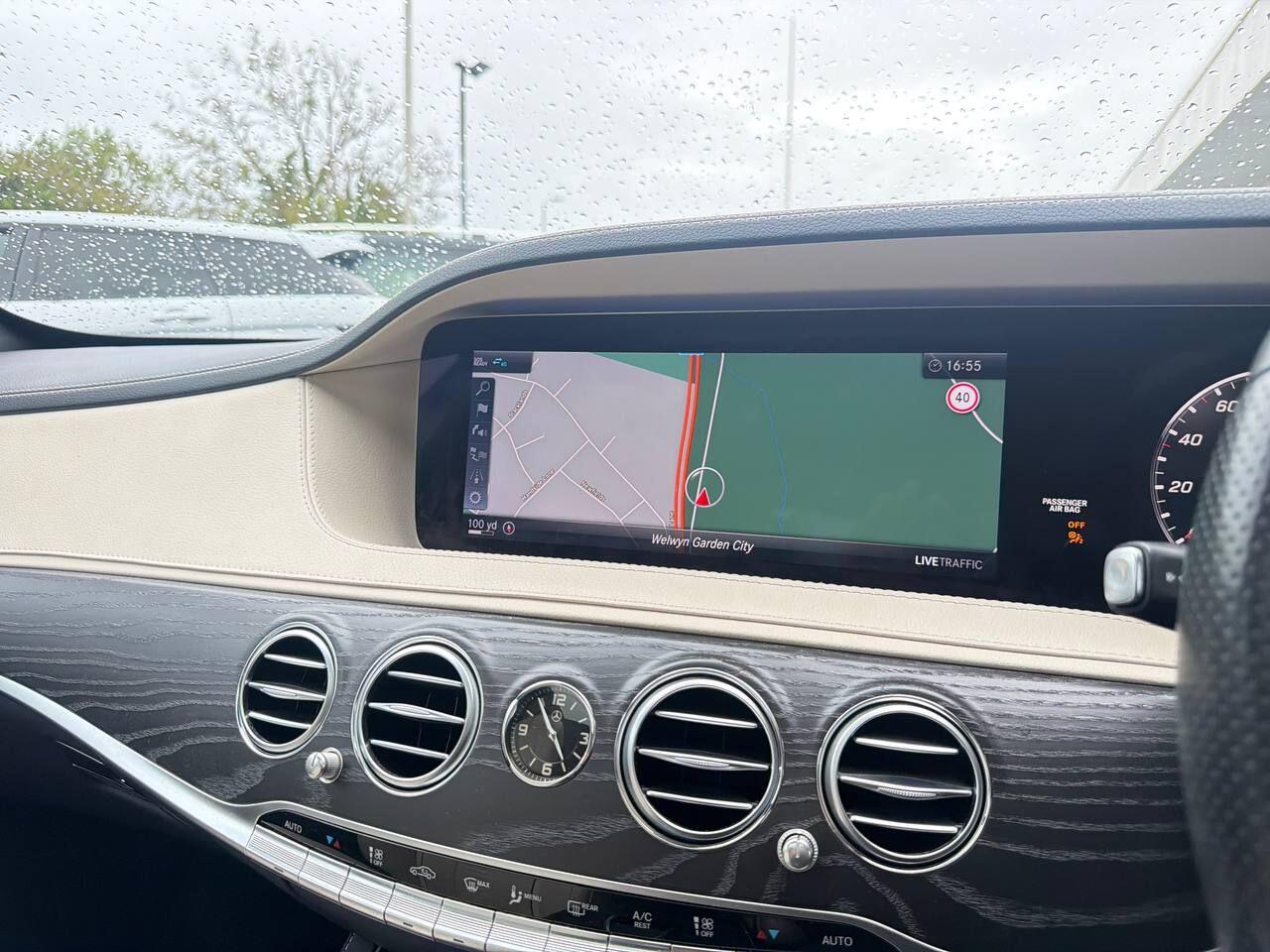 Mercedes-Benz S-Class view 52