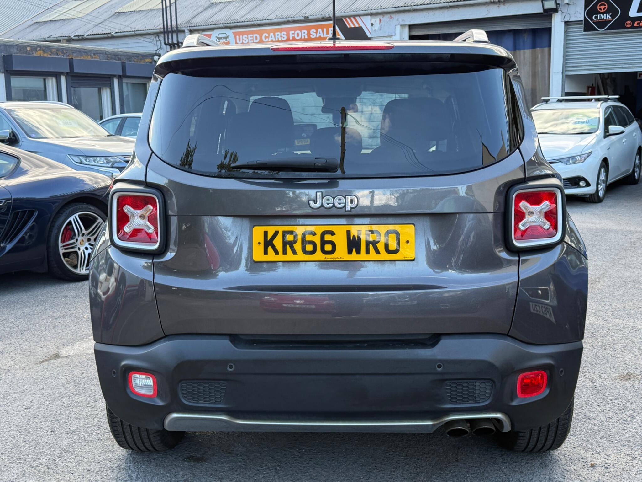 Jeep Renegade - Image 15