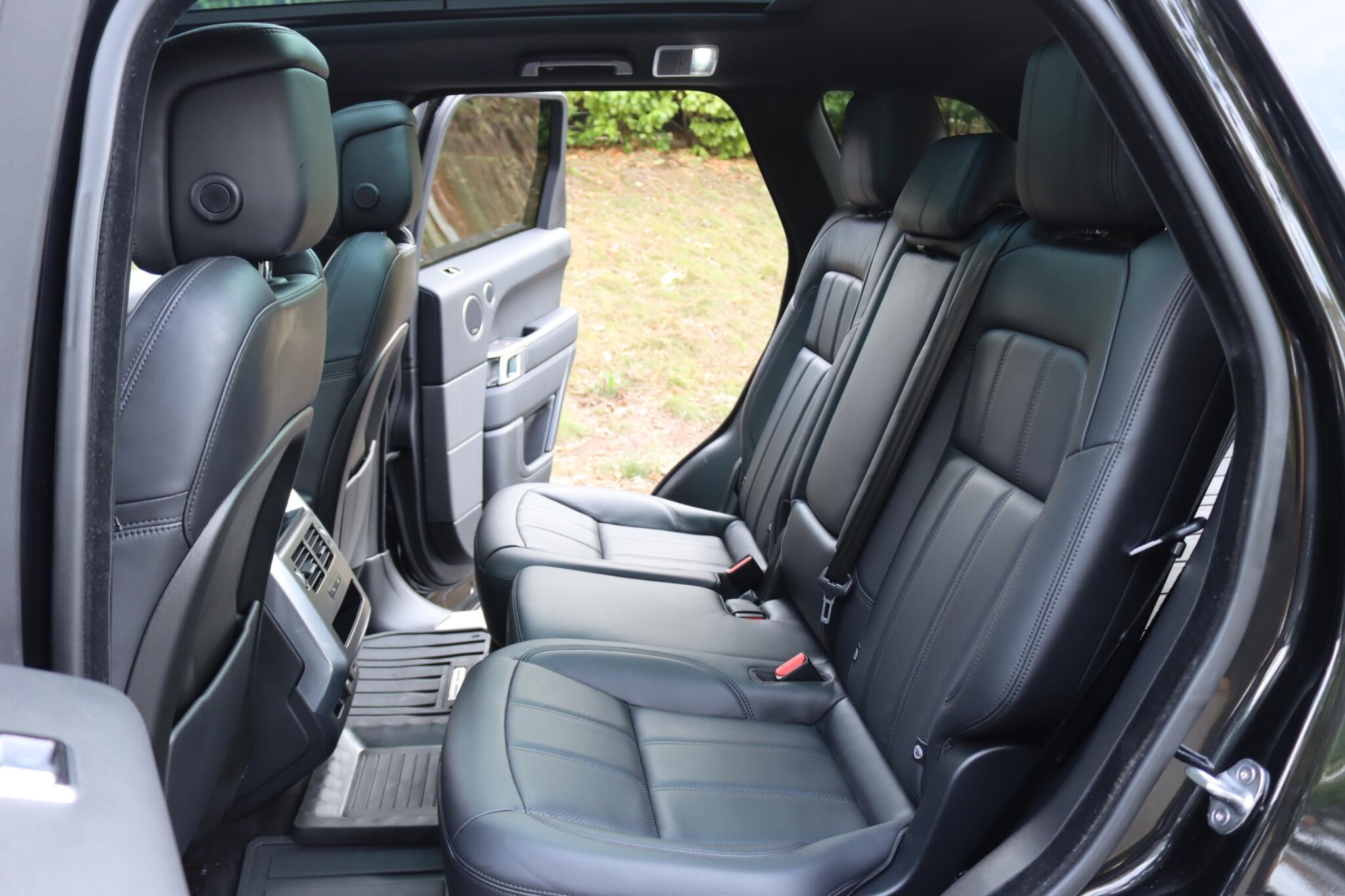 Land Rover Range Rover Sport view 4