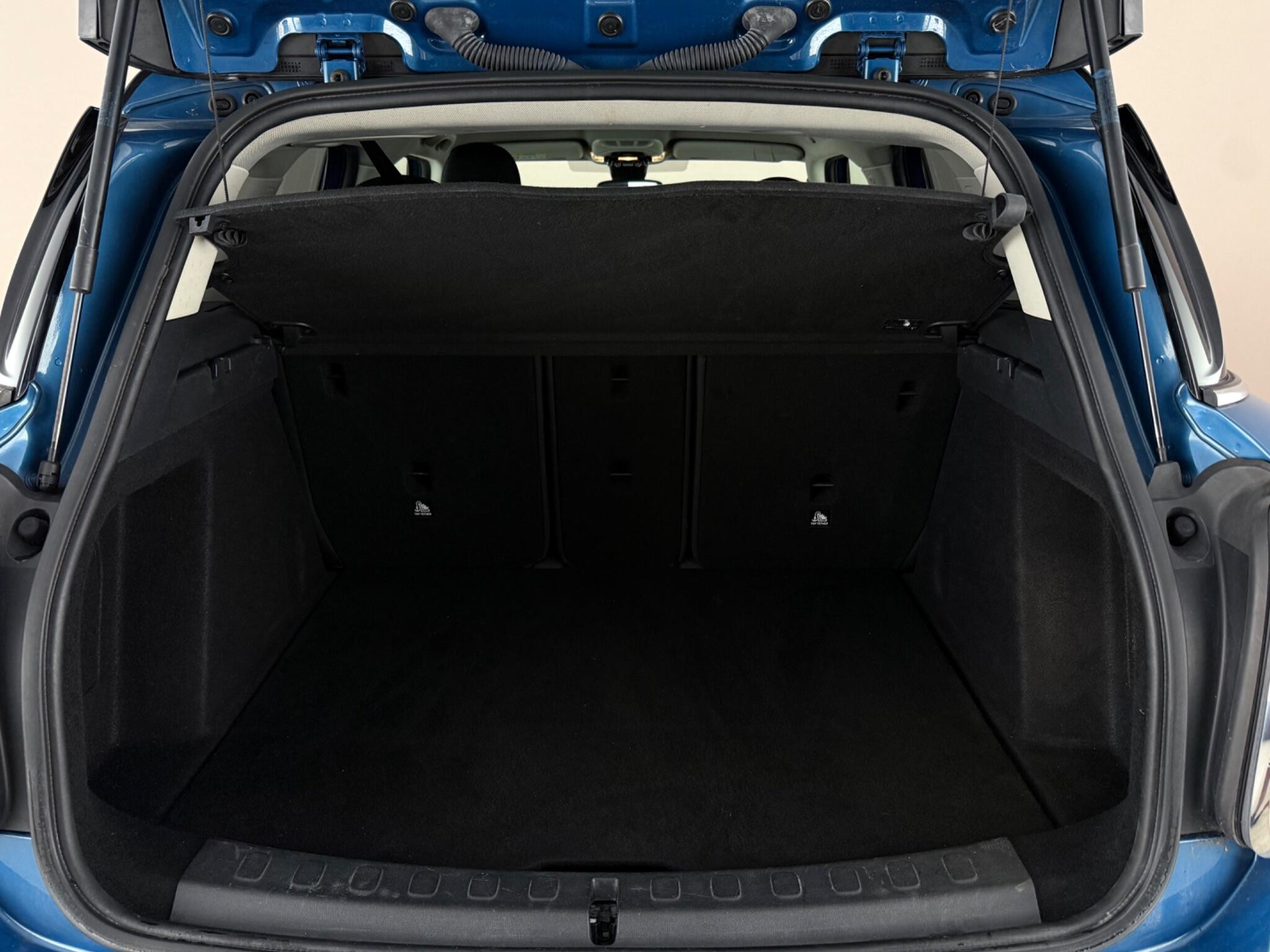 Mini Countryman view 10