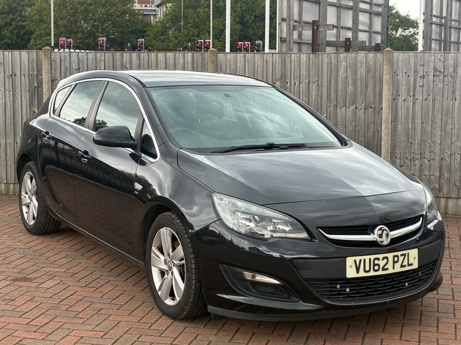 Vauxhall Astra view 3