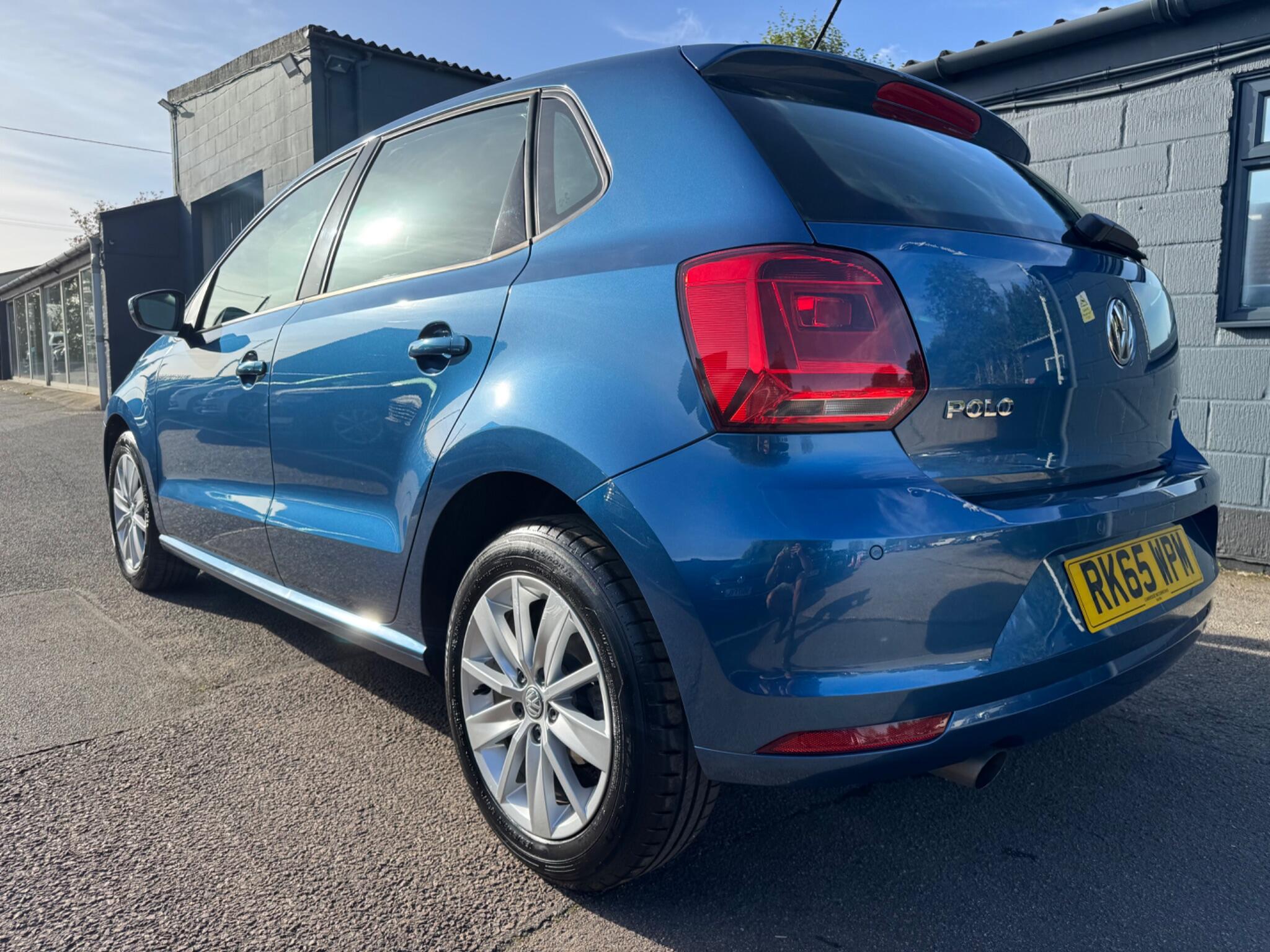 Volkswagen Polo view 12