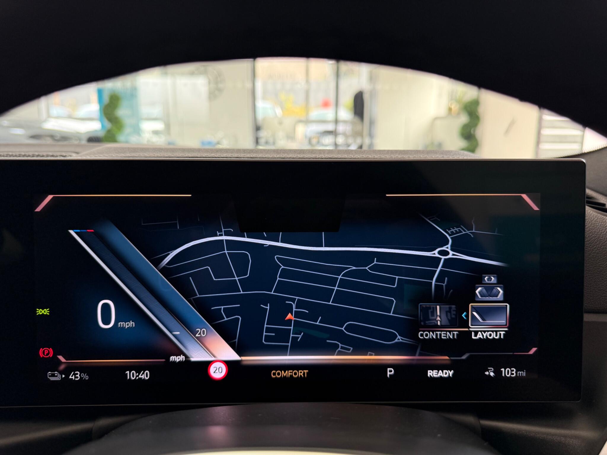 BMW I4 view 21