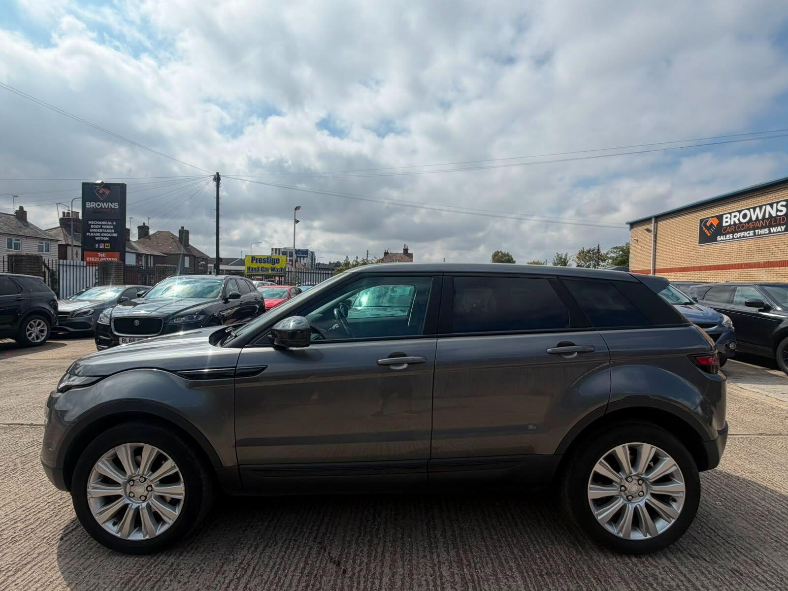 Land Rover Range Rover Evoque view 5