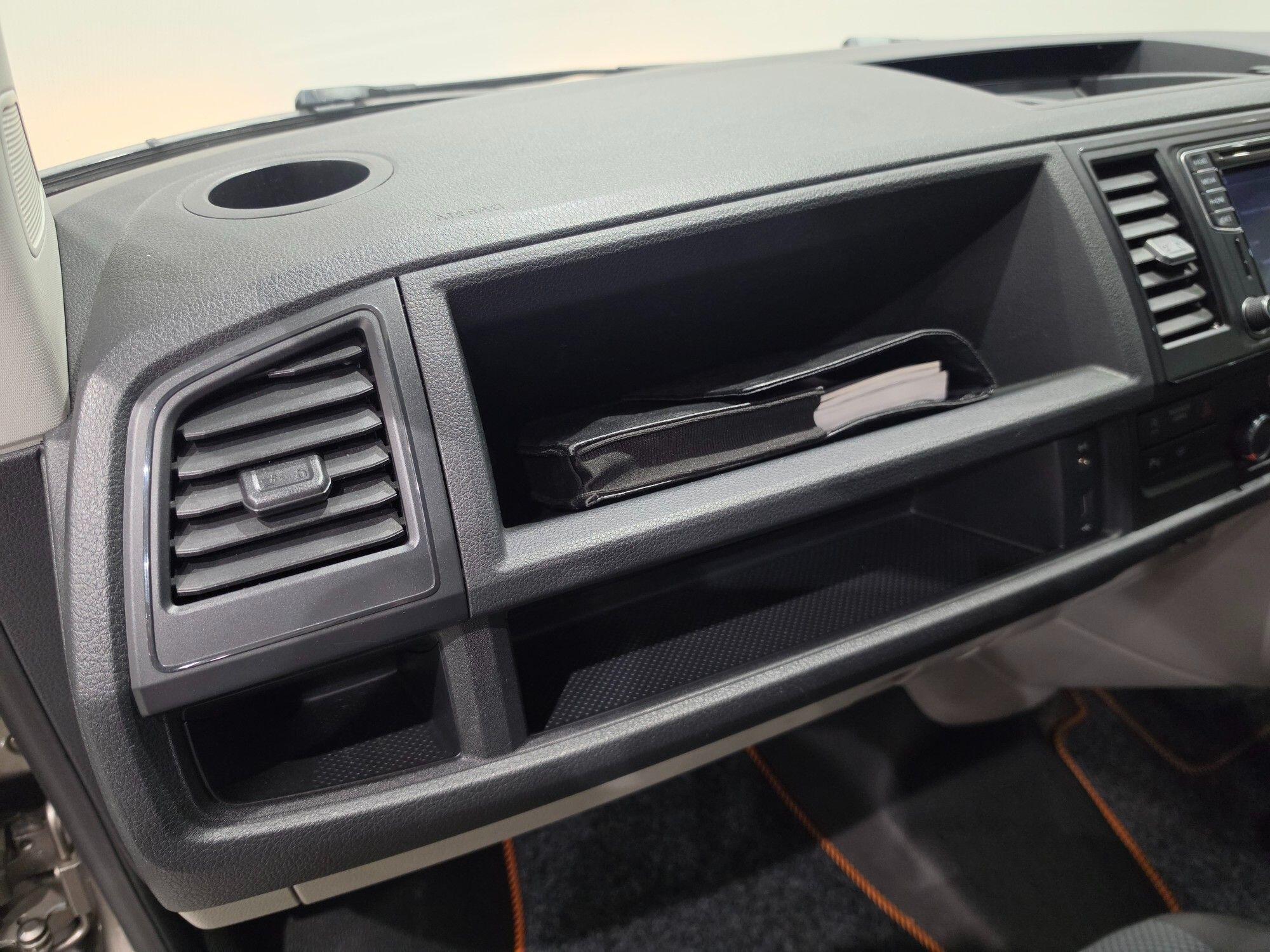 Volkswagen Transporter view 93
