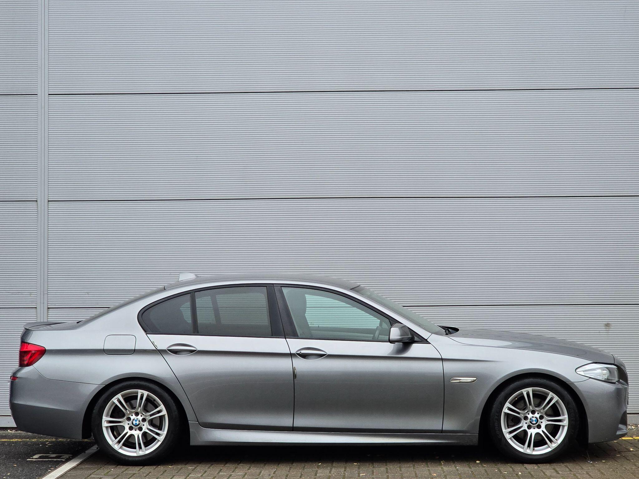 BMW 5 Series view 7