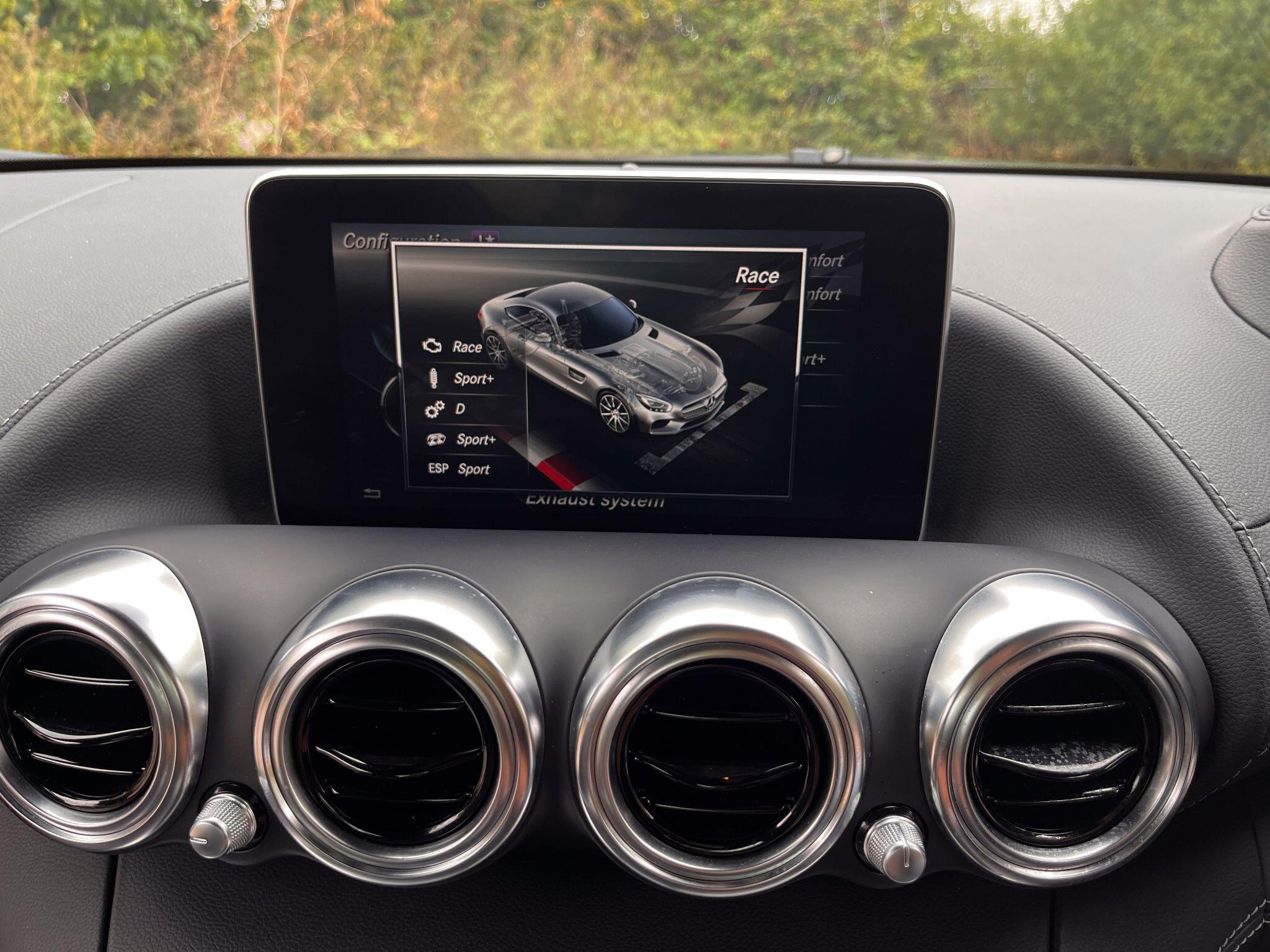 Mercedes-Benz Amg GT view 22