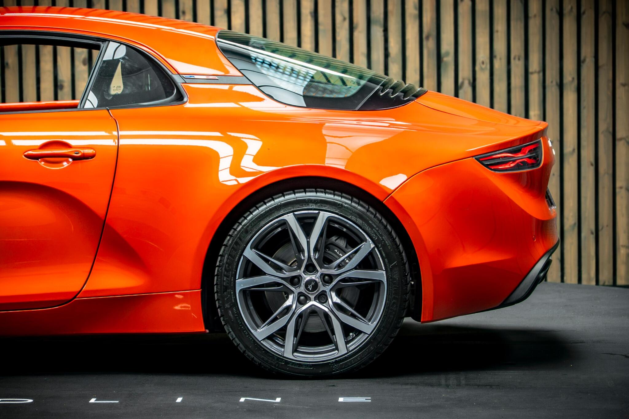 Alpine A110 view 18