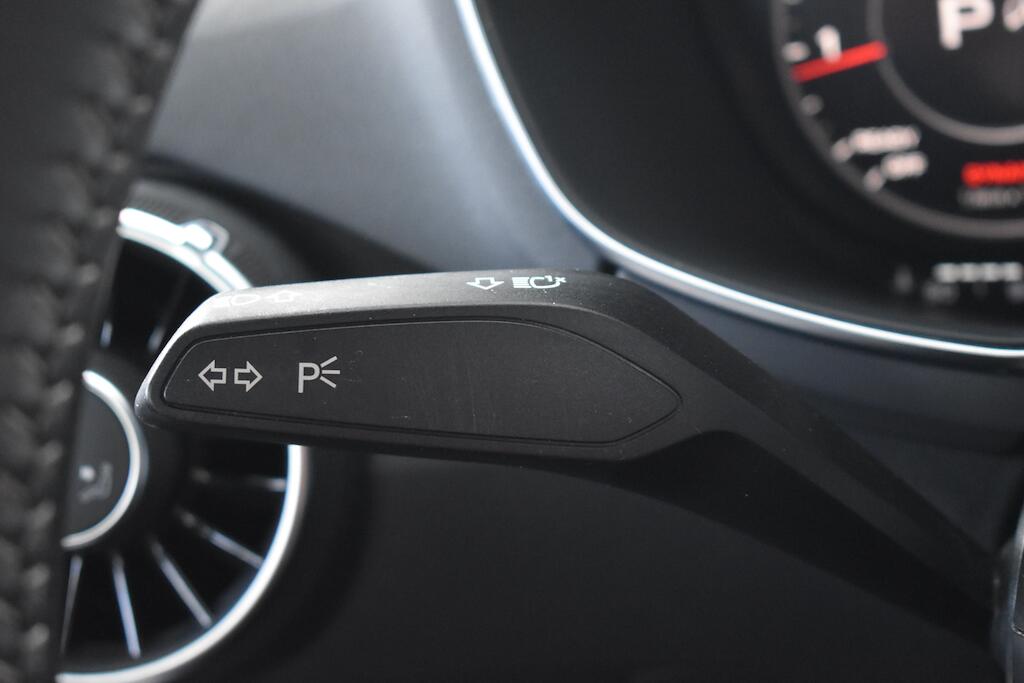 Audi TT view 41