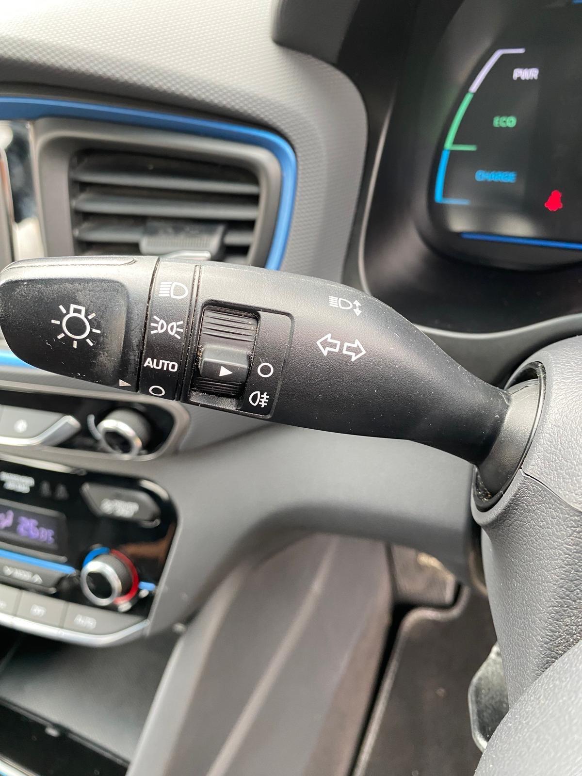 Hyundai Ioniq view 19