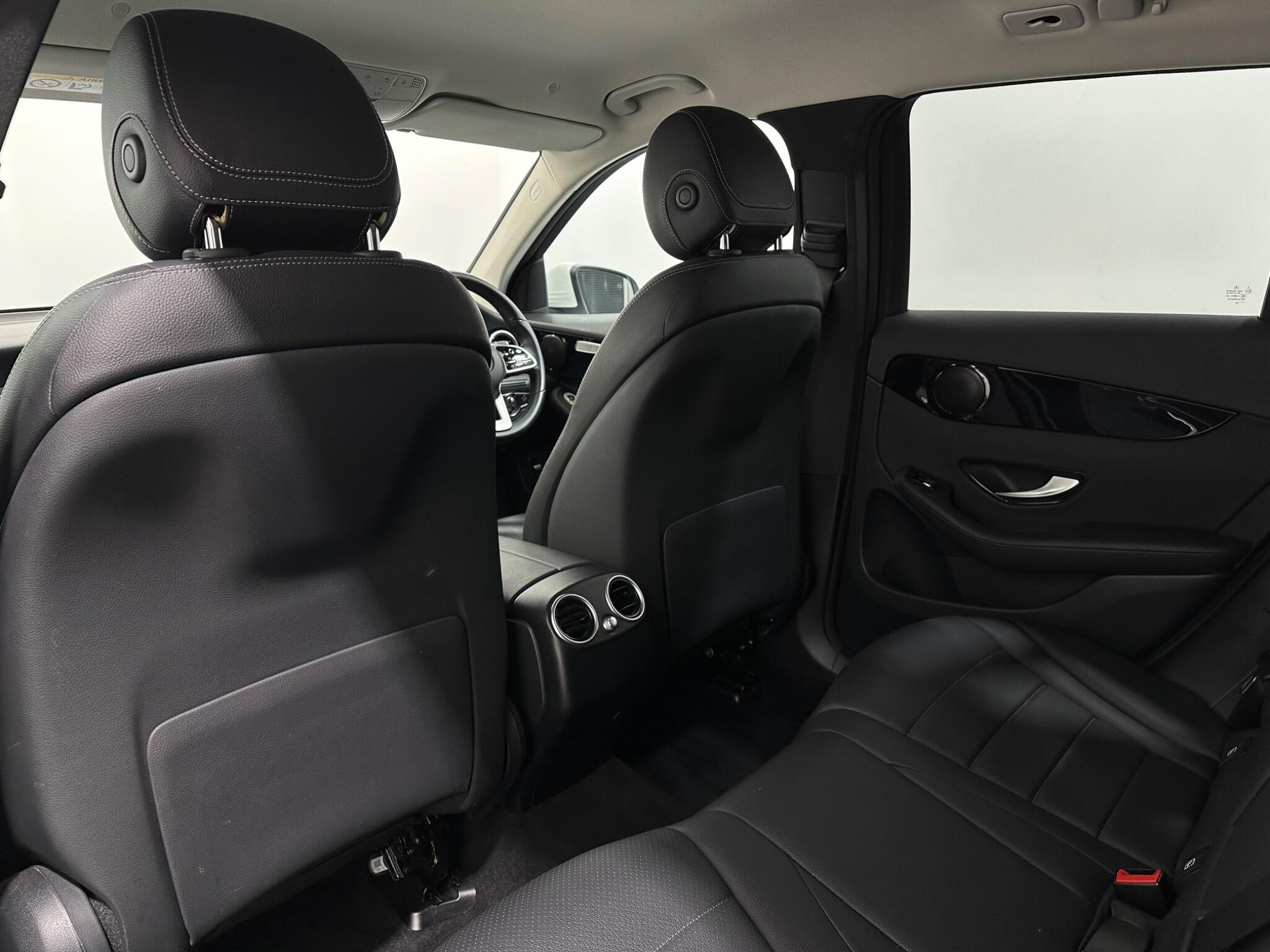 Mercedes-Benz GLC view 38