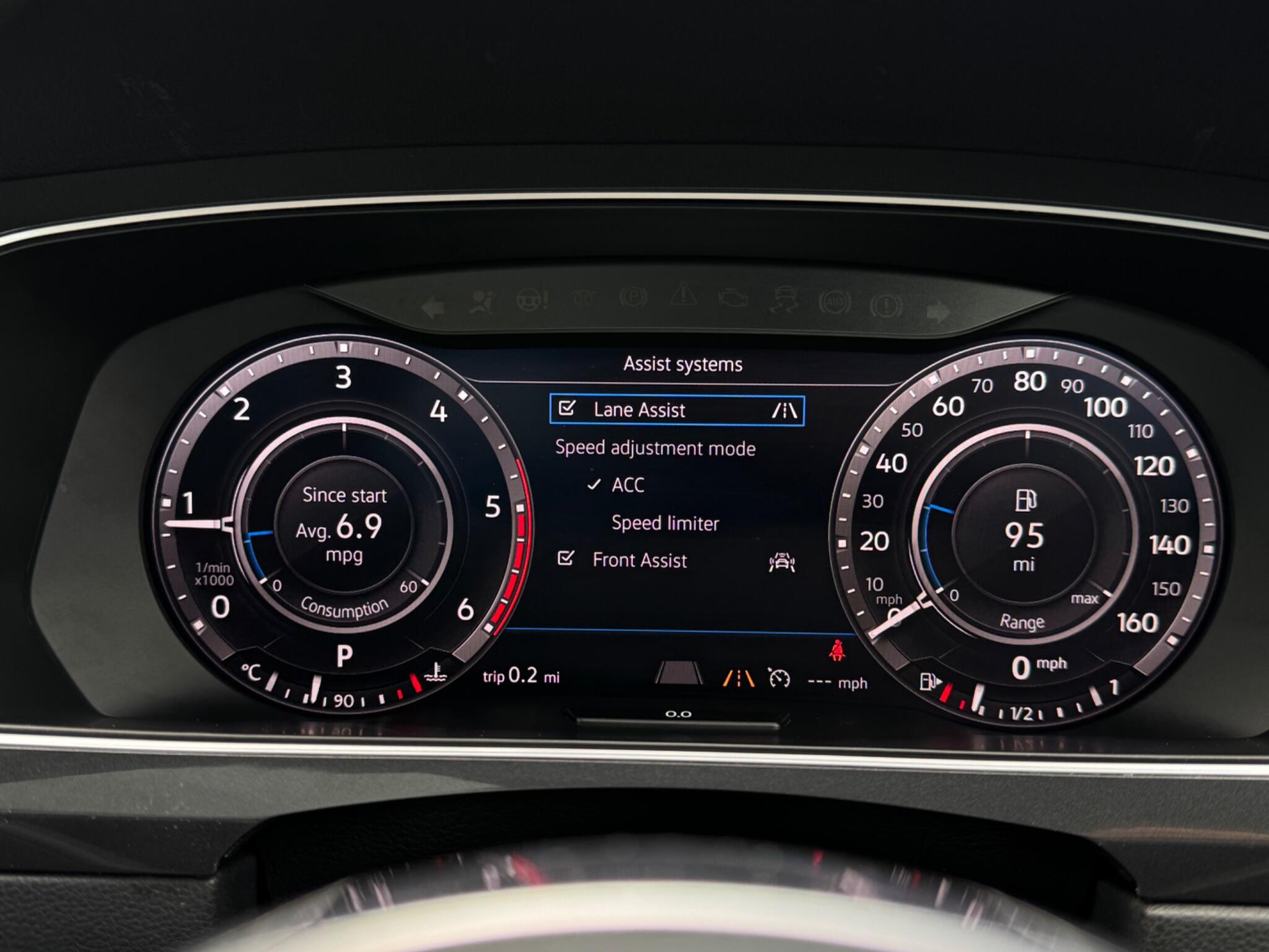 Volkswagen Tiguan view 39