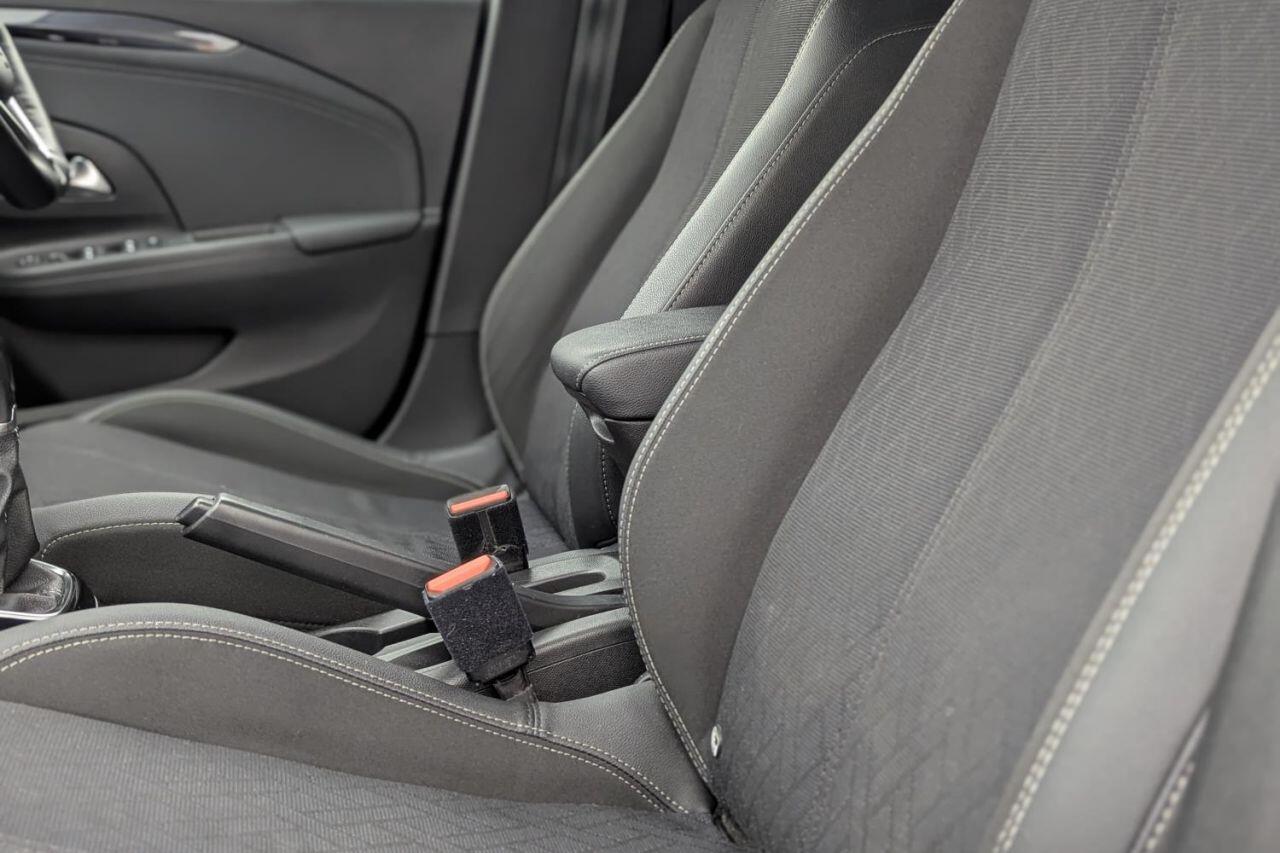 Vauxhall Corsa view 26