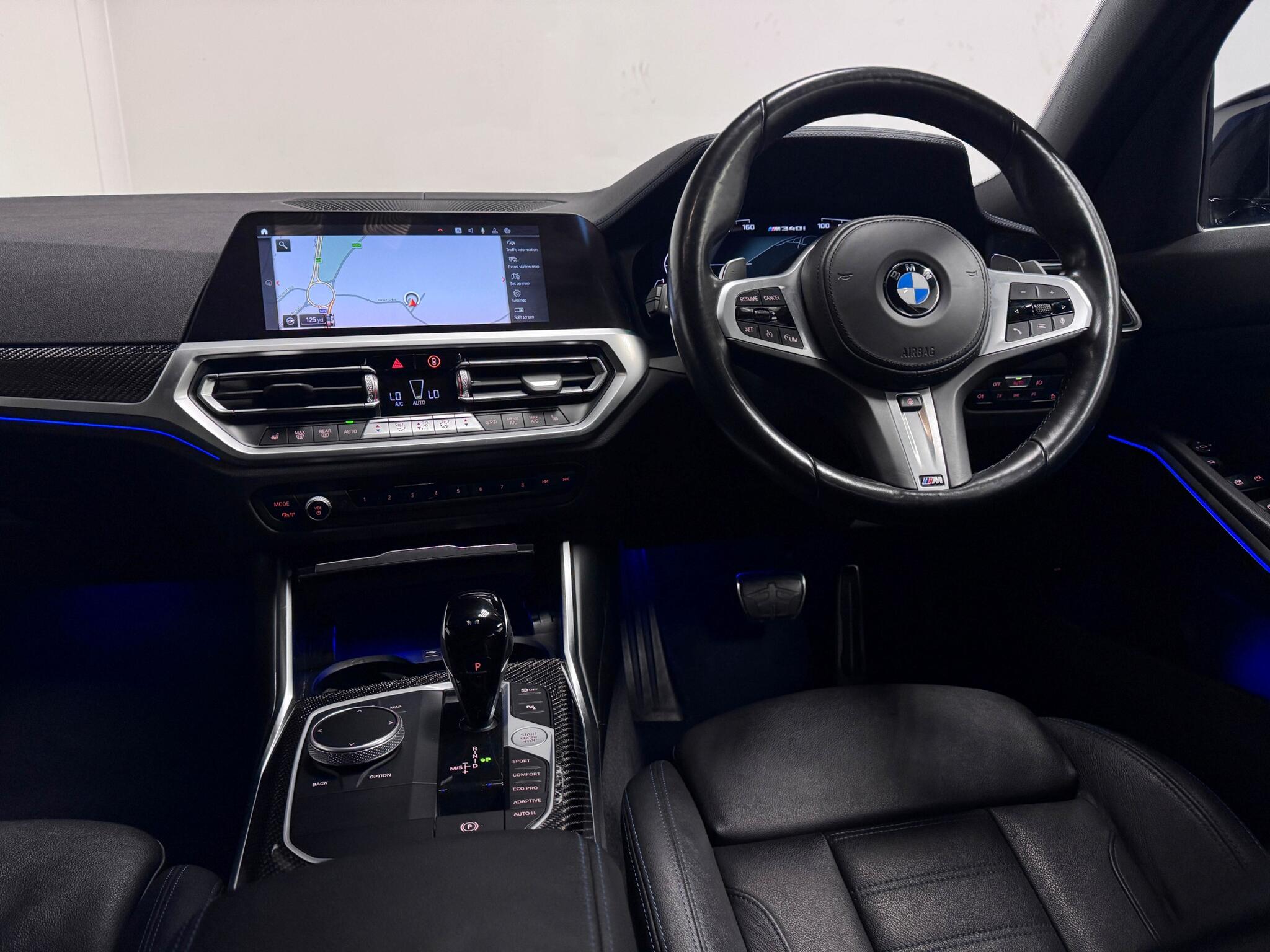 BMW 3 Series view 27