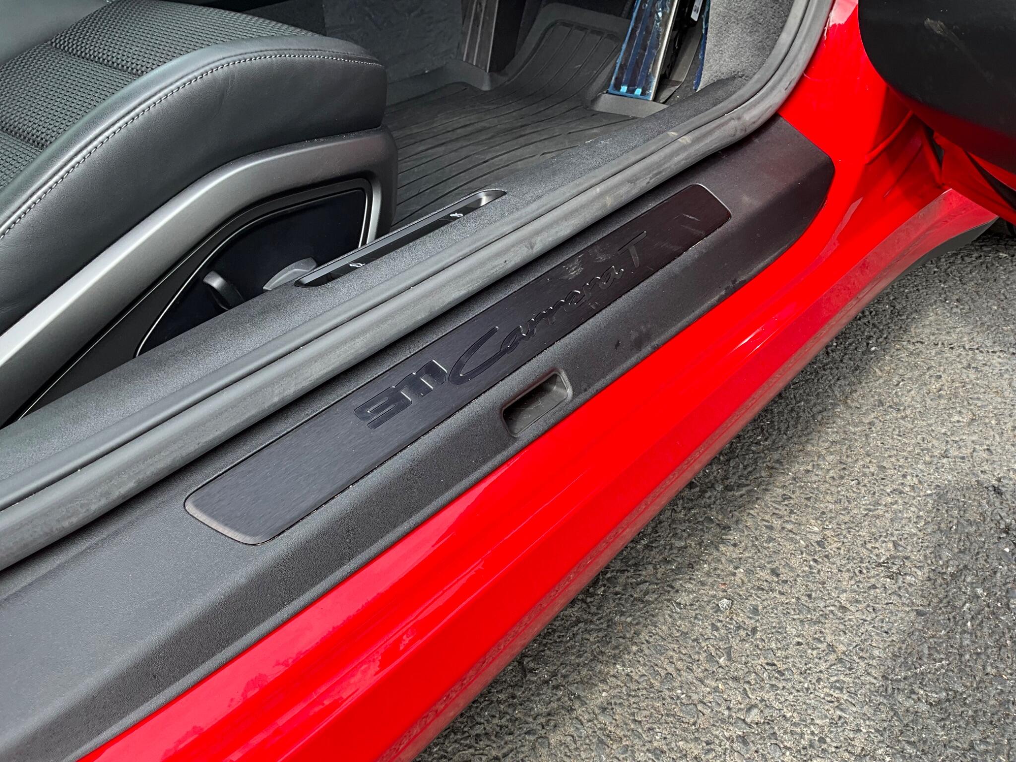 Porsche 911 view 42