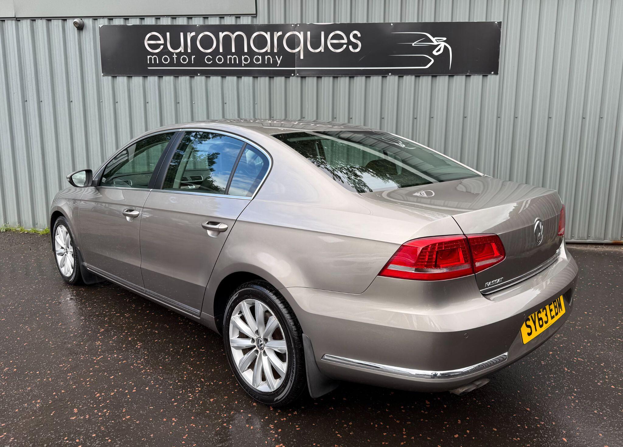 Volkswagen Passat view 7