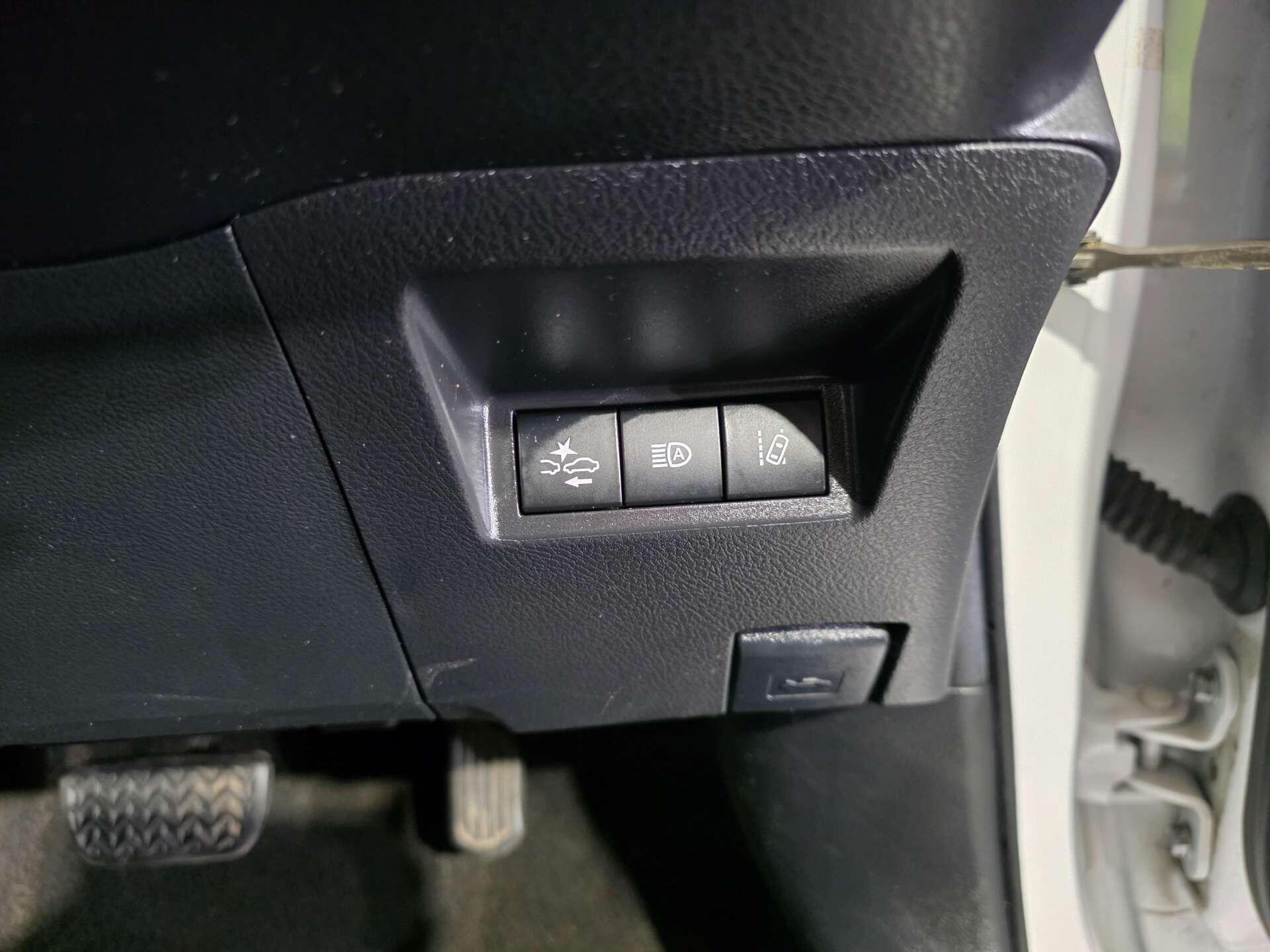 Toyota Yaris view 15