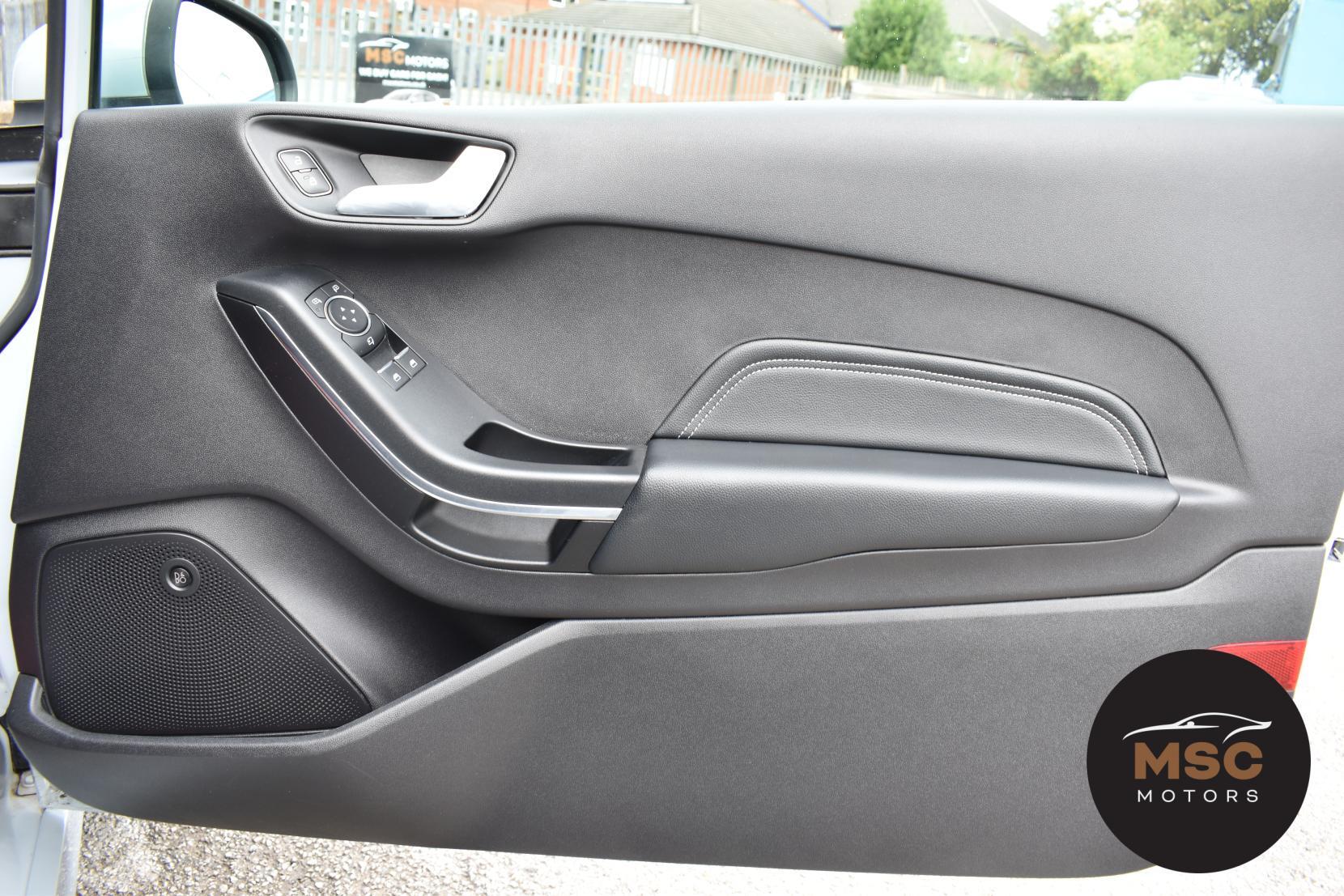 Ford Fiesta view 56